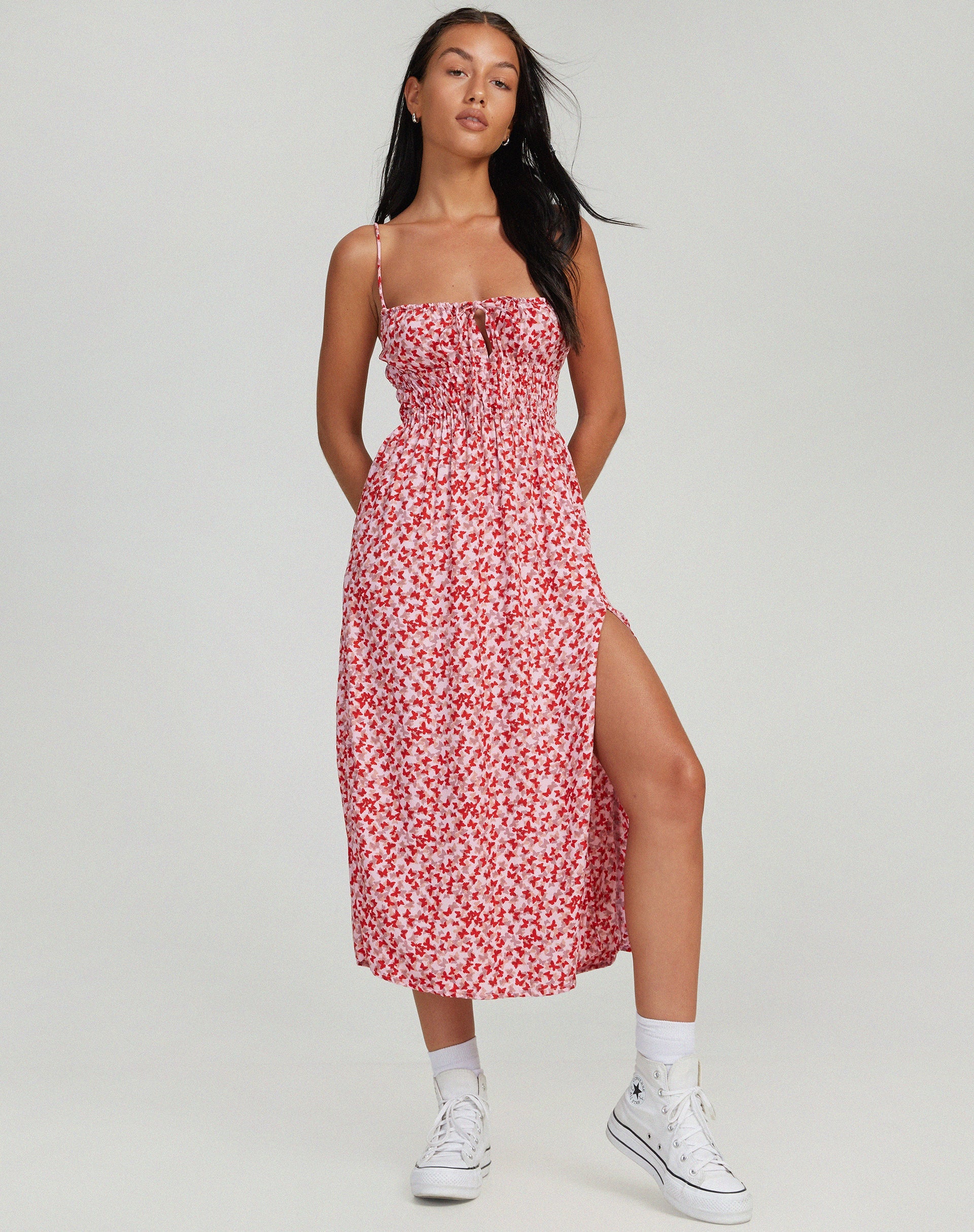 image de Jeyro Midi Dress in Ditsy Butterfly Peach and Red