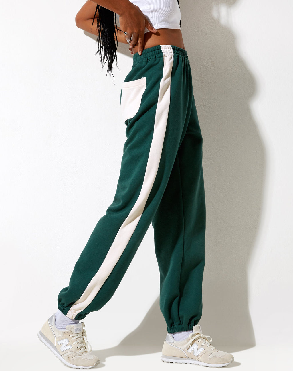 Pantalon de jogging Basile en vert forêt et blanc hiver