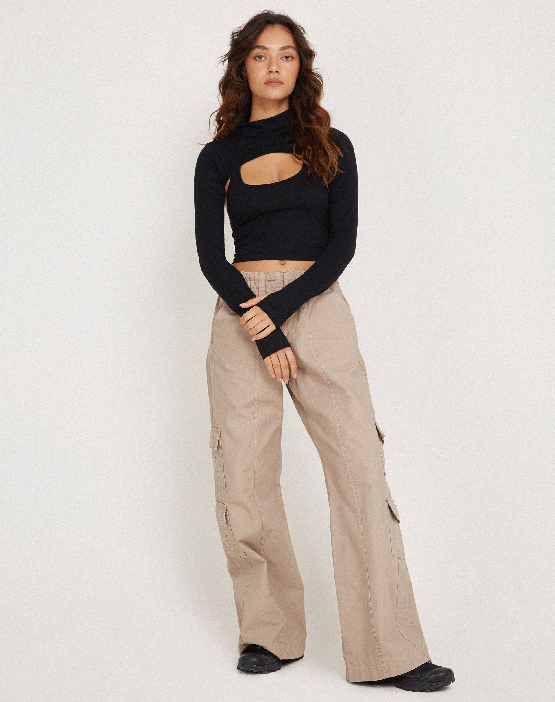 Image de Raccet Long Sleeve Crop Top in Black