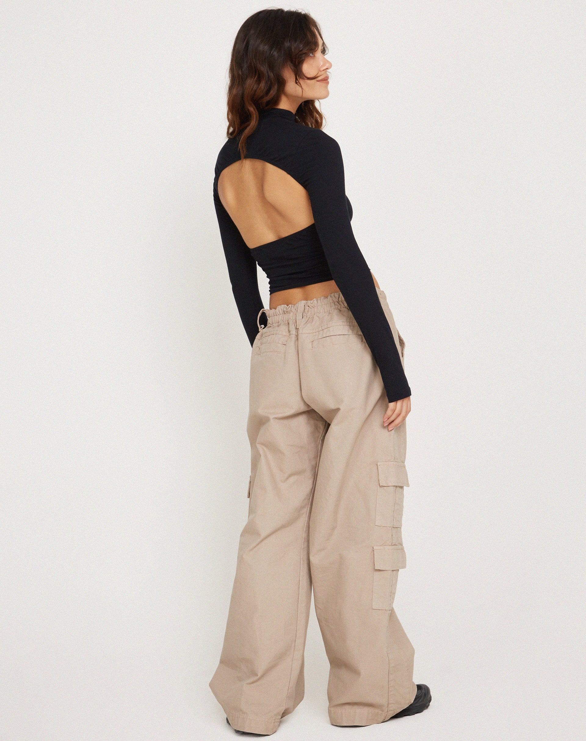 Image de Raccet Long Sleeve Crop Top in Black