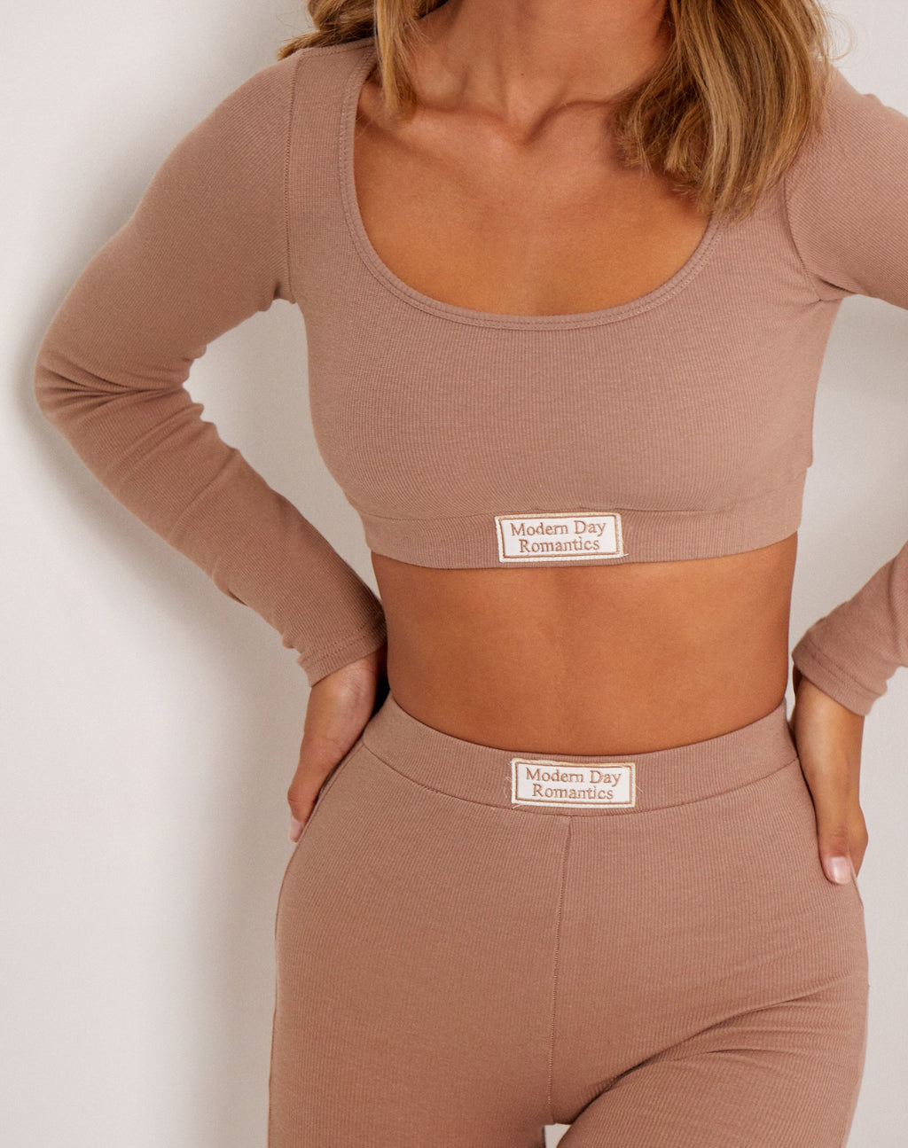 Top Esmera en vison argenté avec broderie Modern Day Label