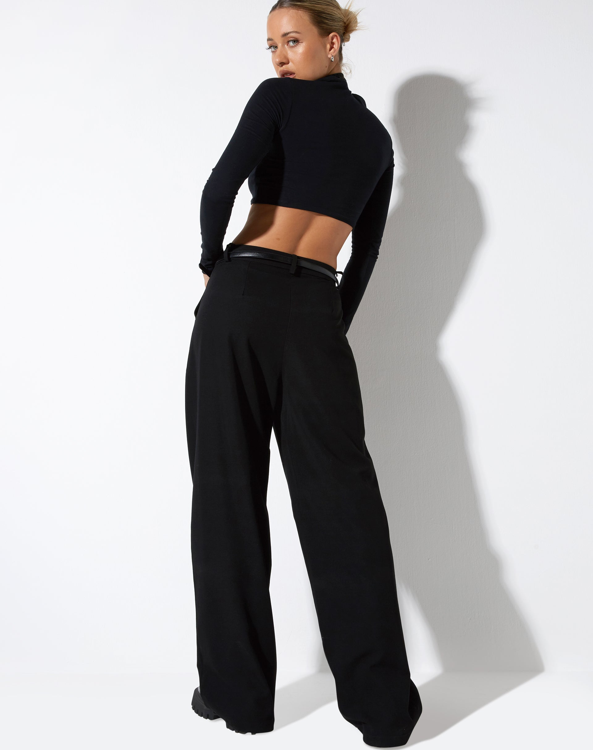 image de Ribus Crop Top in Black