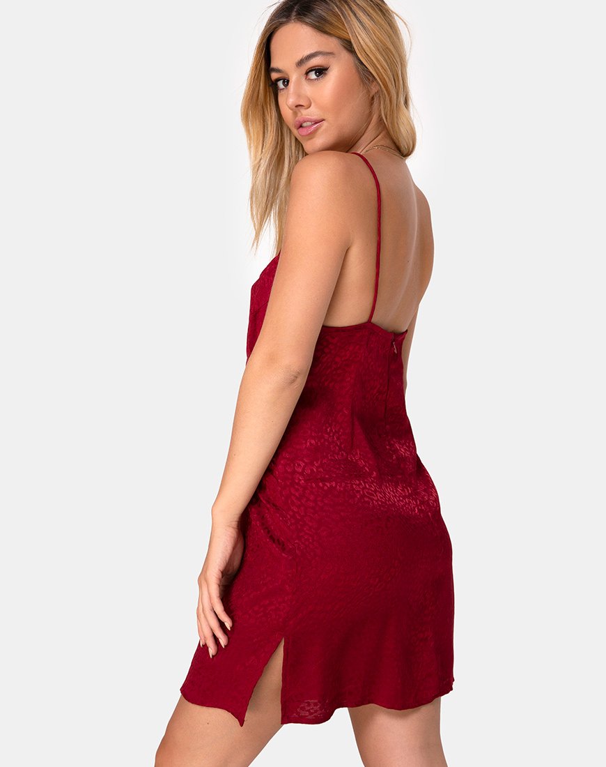 Rilia Slip Dress en satin Cheetah Raspberry
