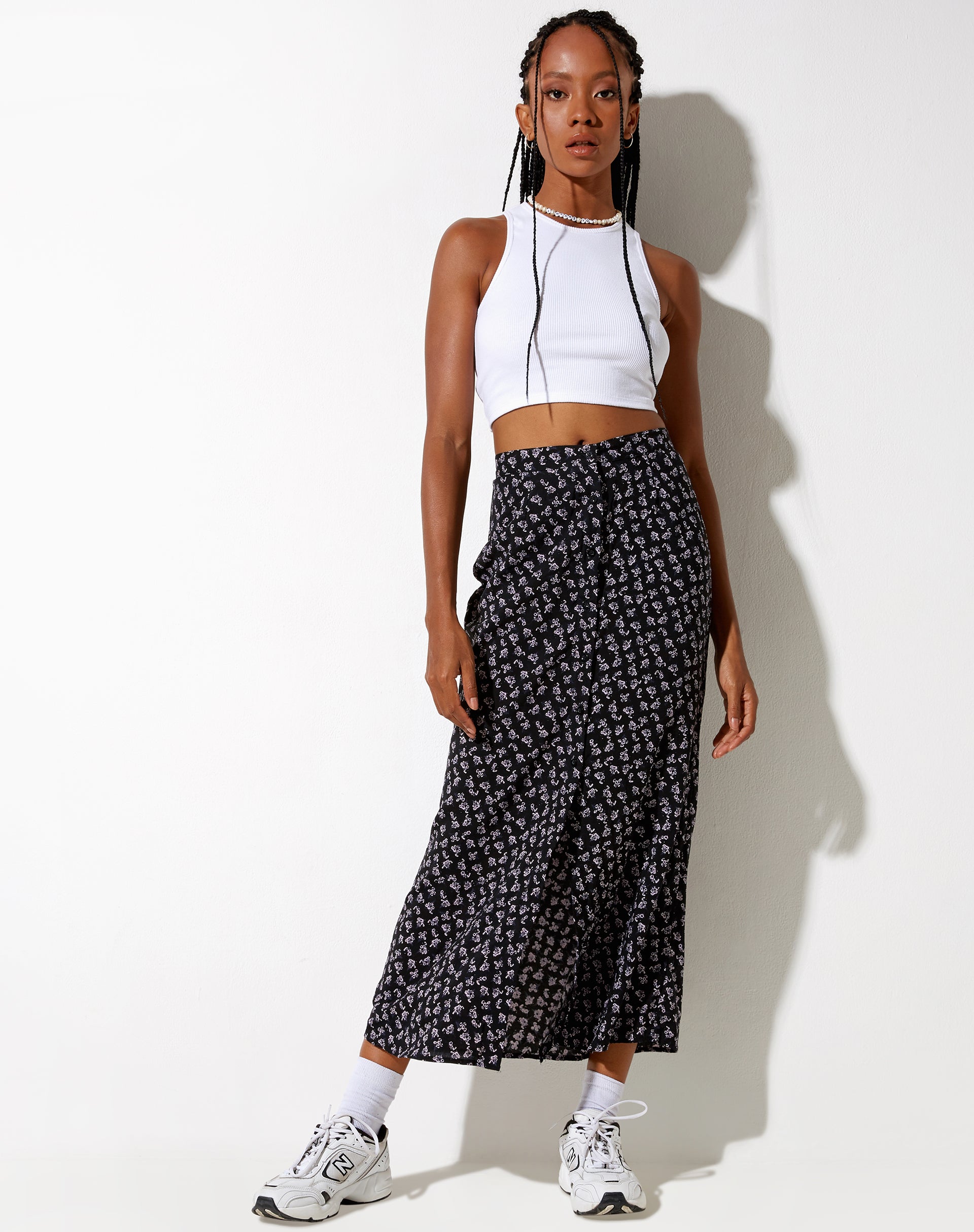 Image de Rima Midi Skirt in Dark Base Floral Black