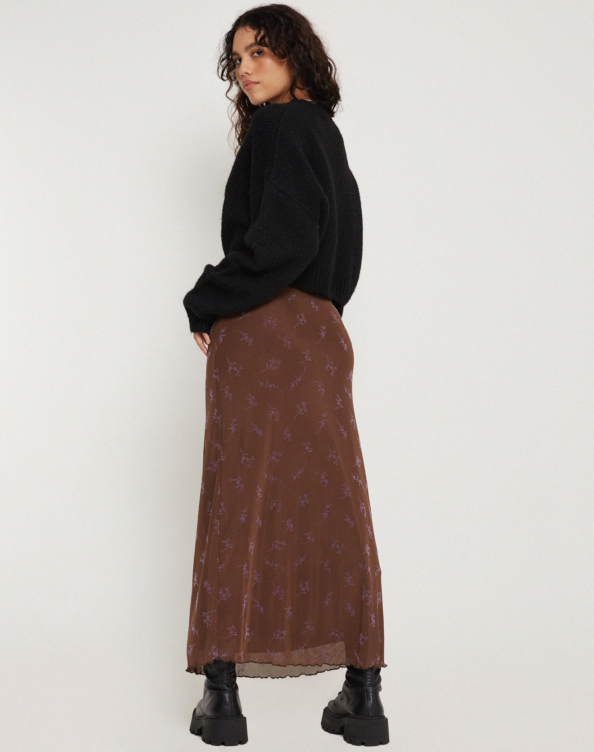 Image de Rindu Maxi Skirt in Flower Stem Flock Brown