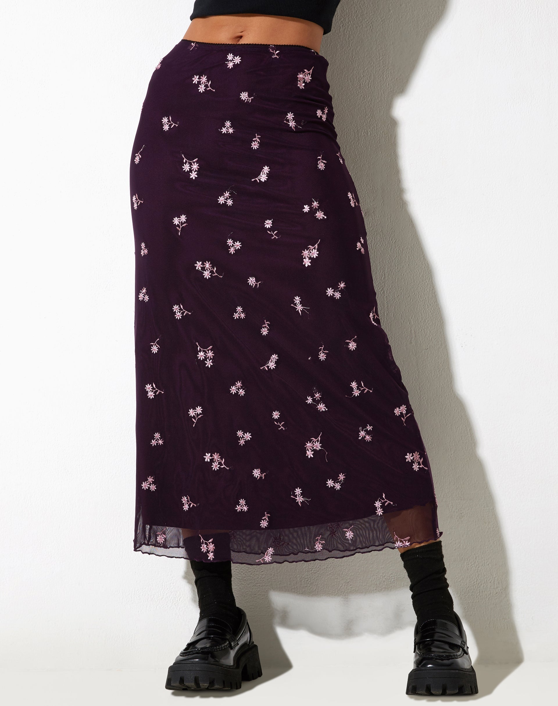 image de Rindu Maxi Skirt in Plum Daisy Embro