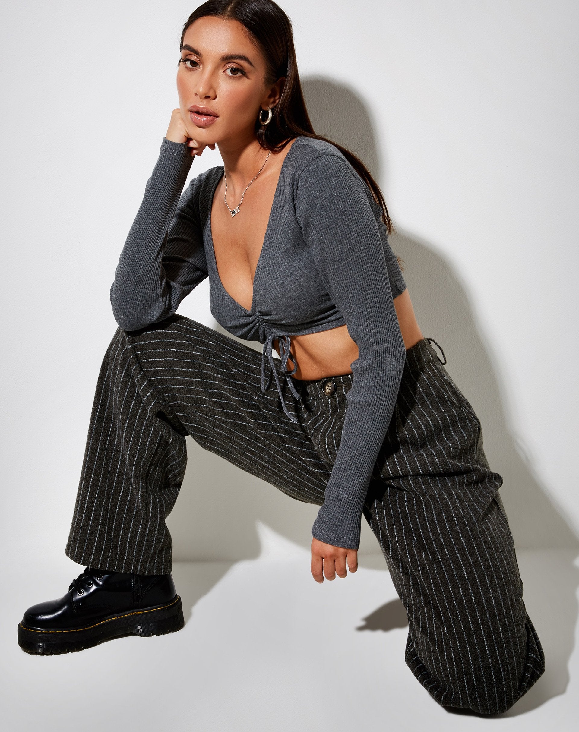 Image de Rivelo Long Sleeve Top in Rib Dark Grey