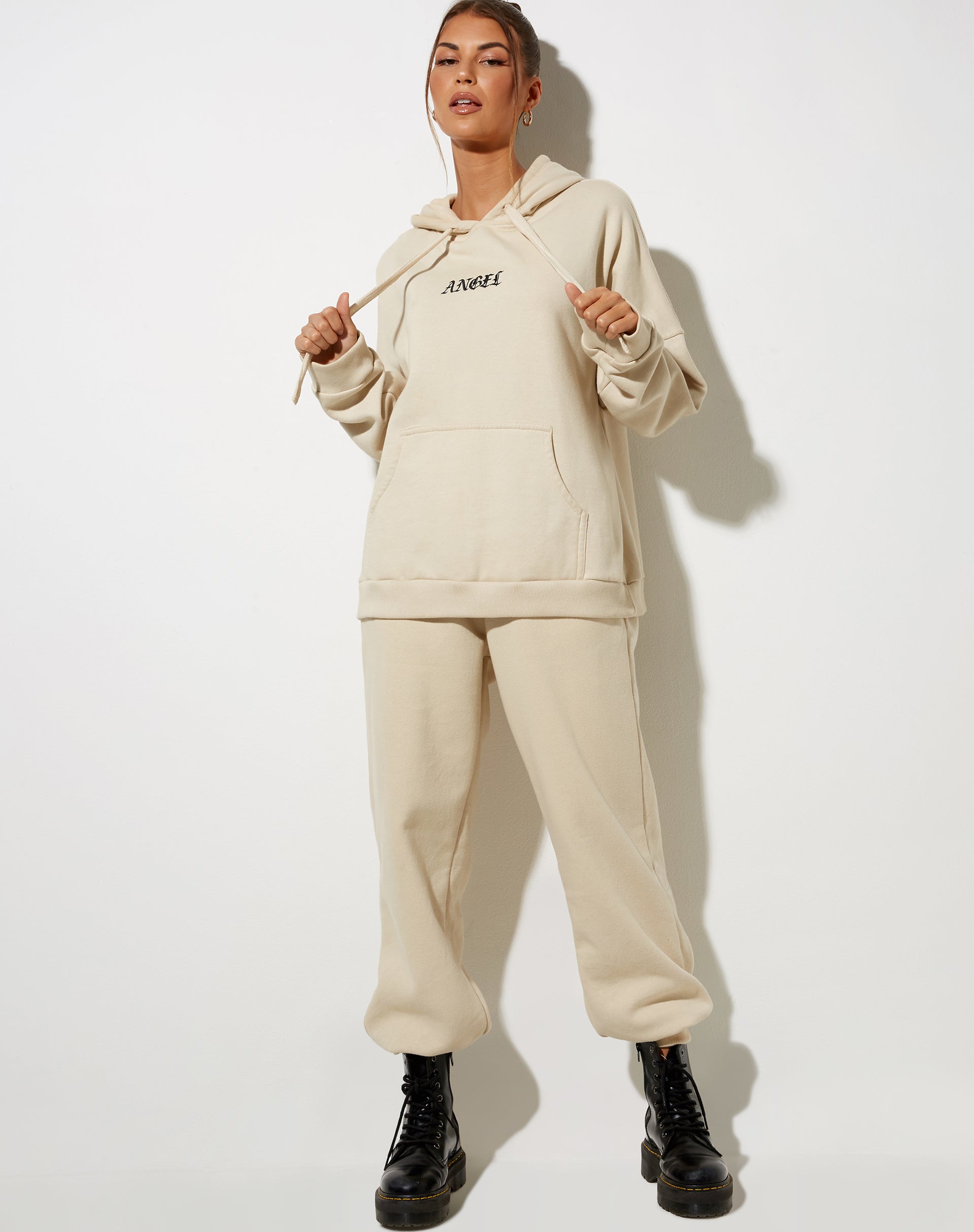 Image de Sweat à capuche oversize en pierre avec broderie d'ange