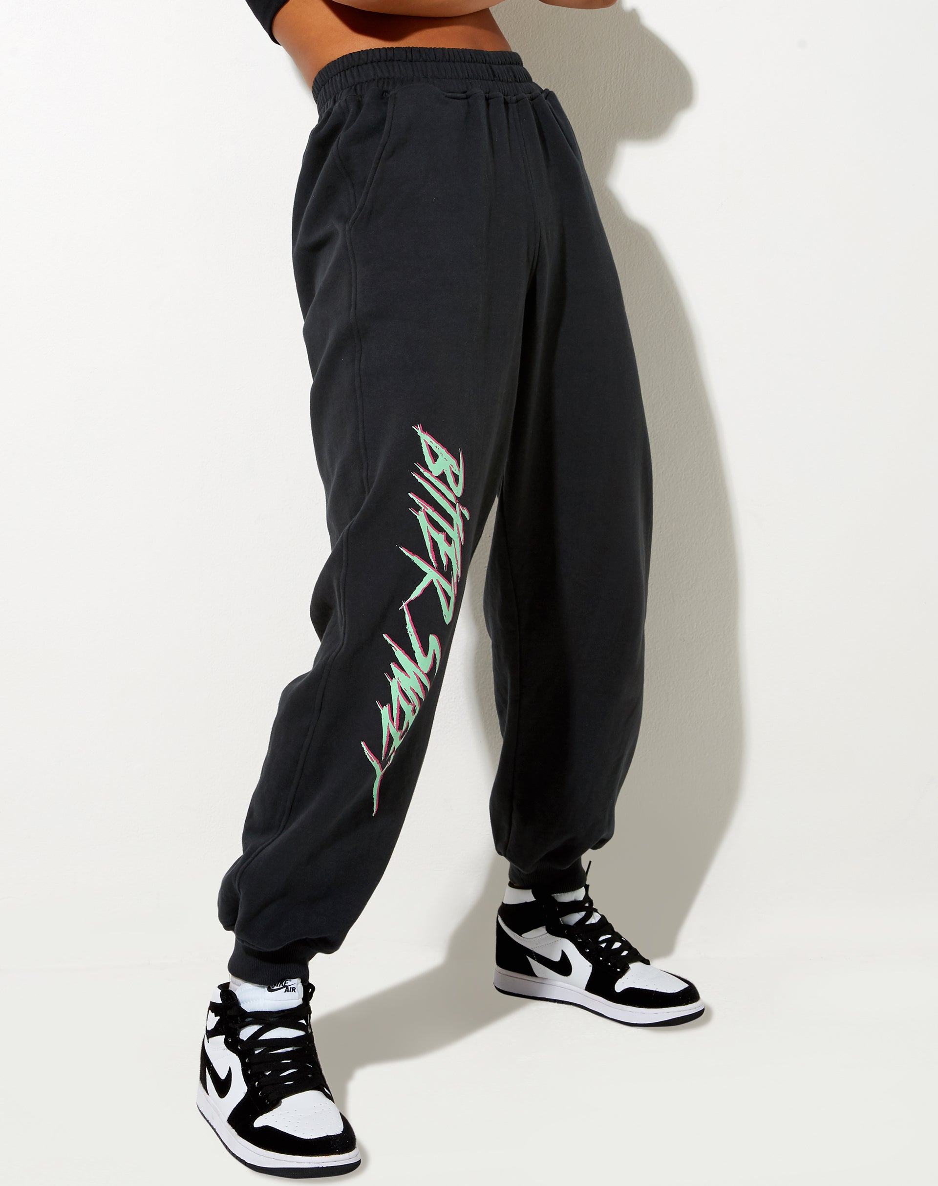 Image de Roider Jogger en noir vintage Bittersweet