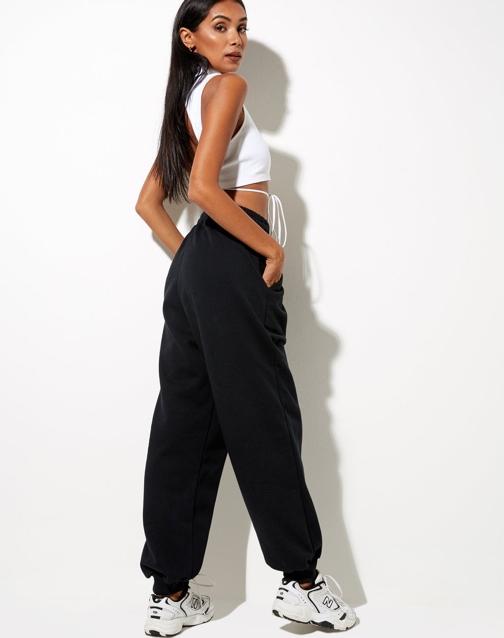 Jogger Roider en noir champignon rouge brodé