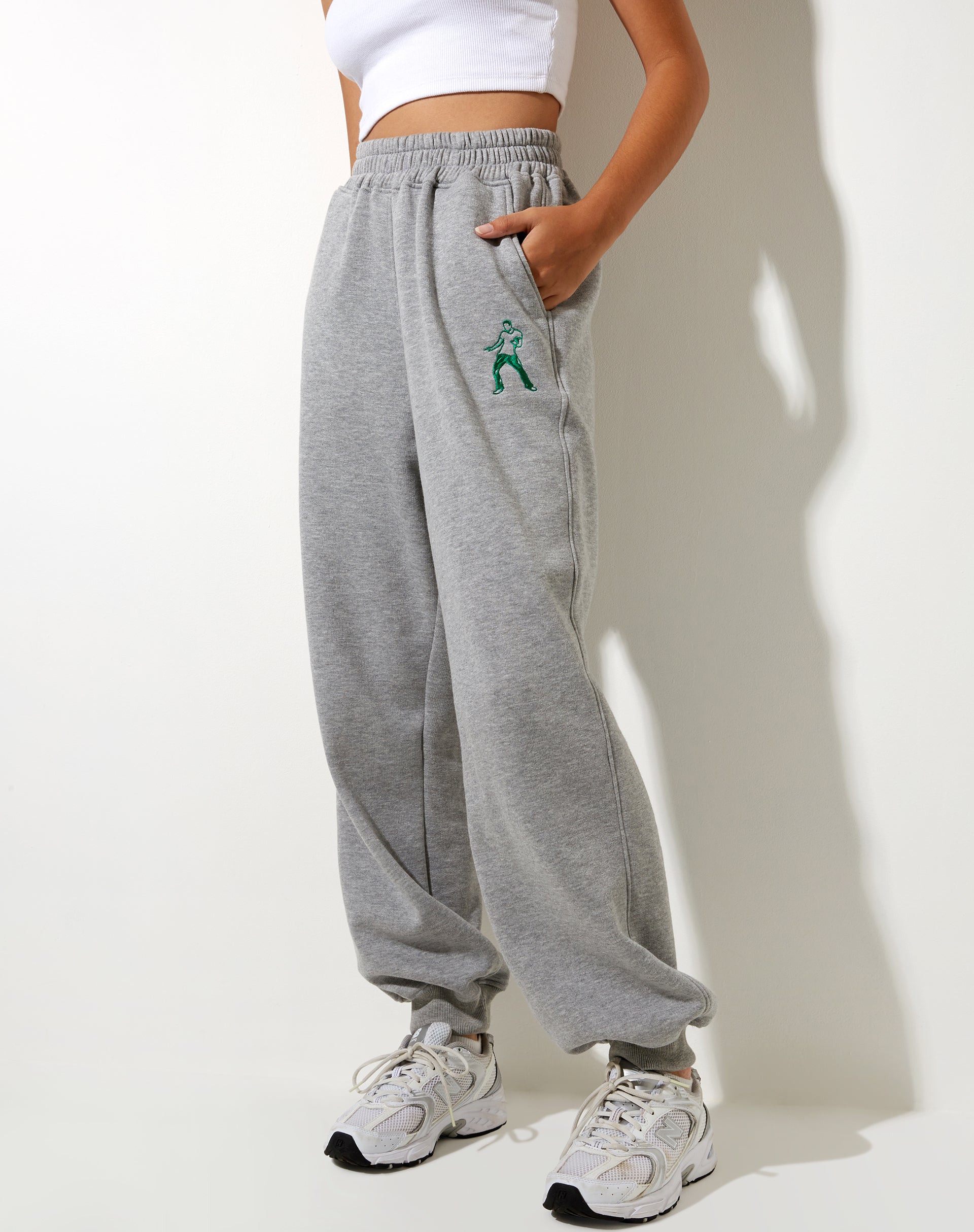 Image de Roider Jogger in Greymarl Dancing Figure Embro