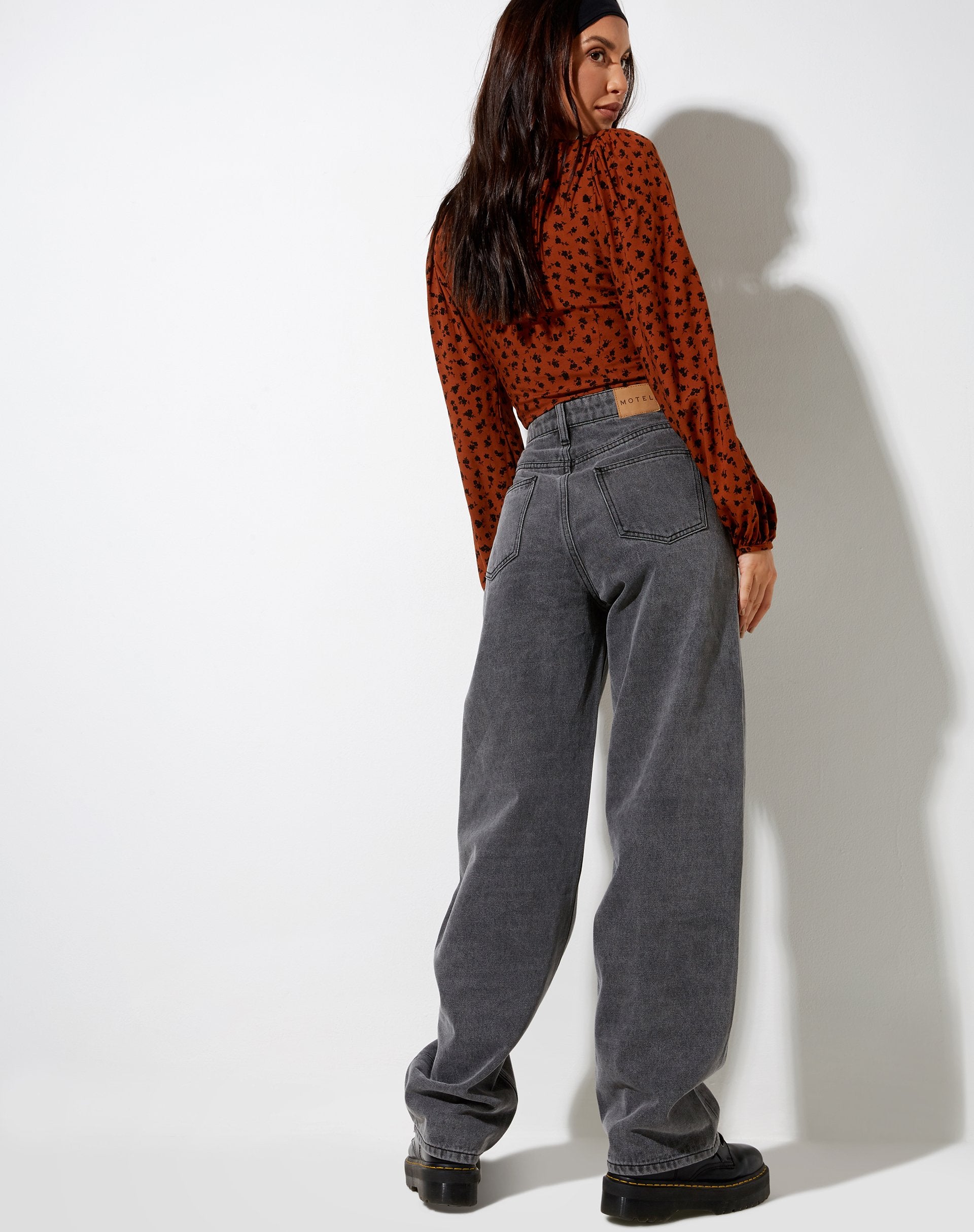 Image de Romina Top in Dainty Daisy Bombay Brown