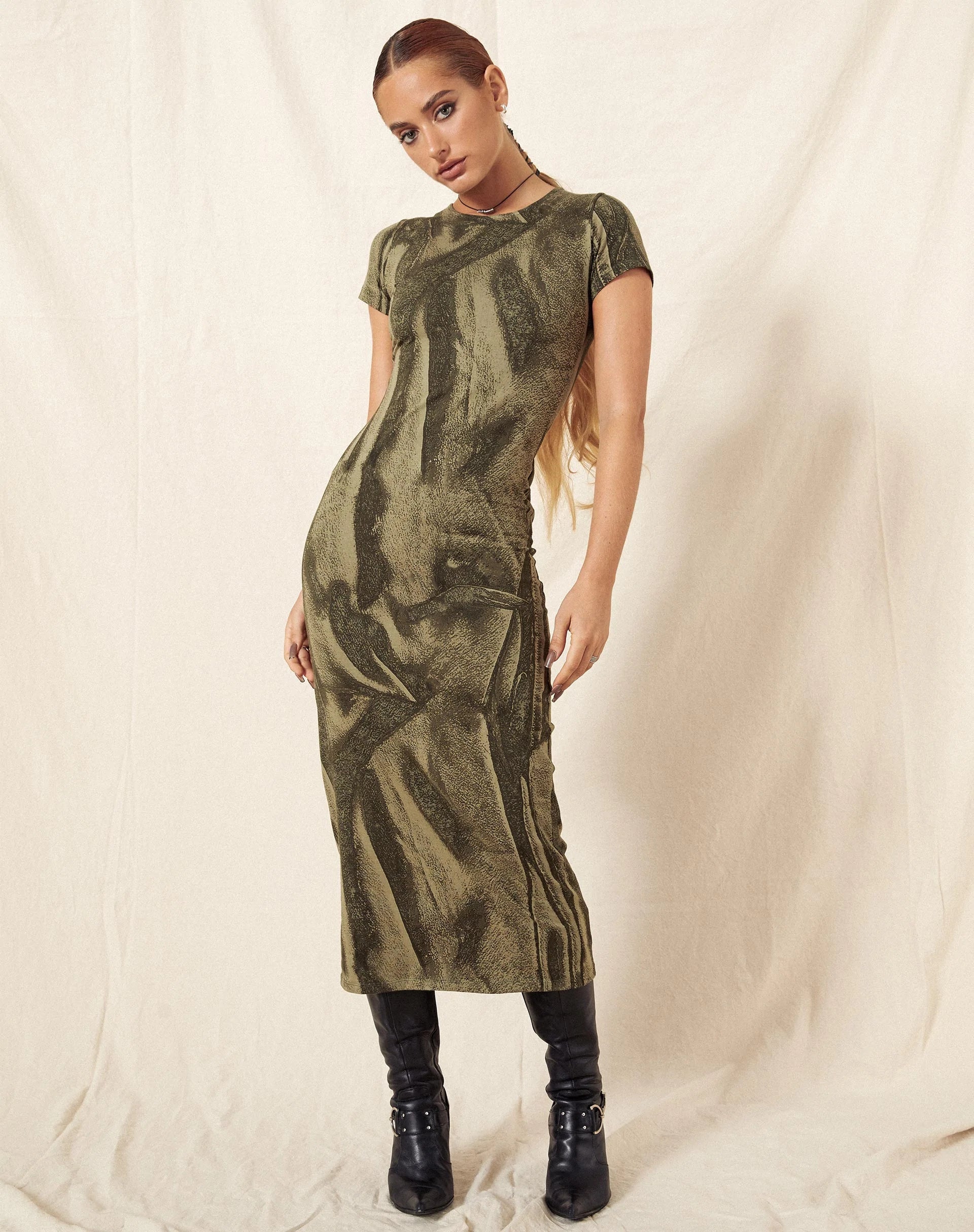 image de Rosika Midi Dress in Dystopian Crease Khaki