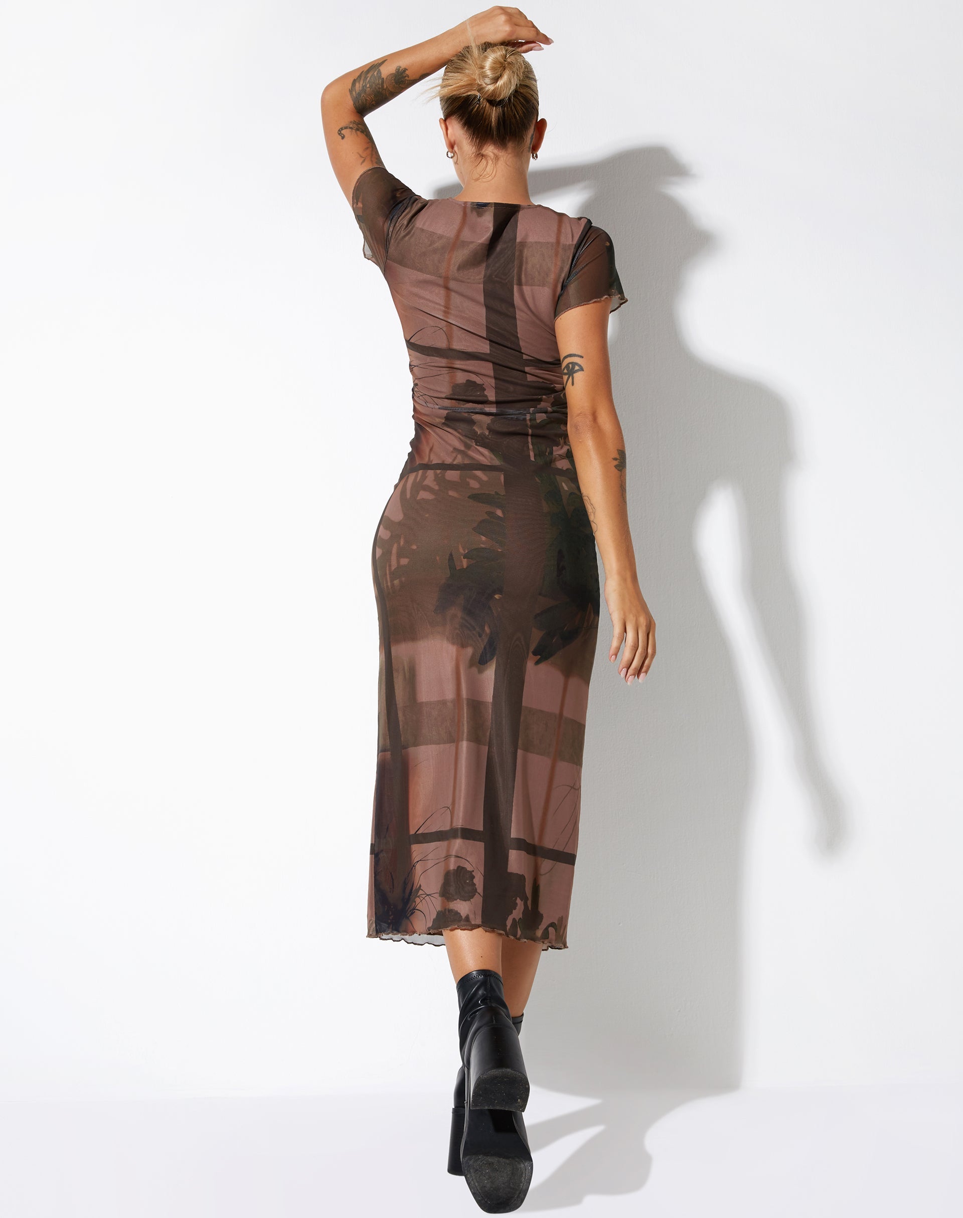 image de Roska Midi Dress dans Photo Brown