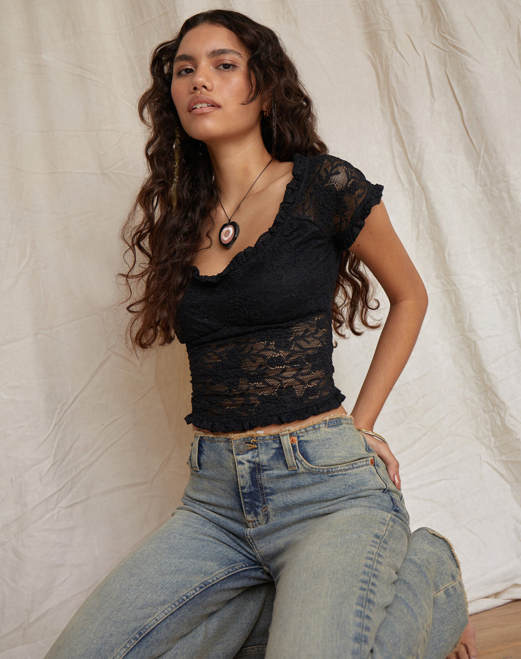 Top Rufte en dentelle noir