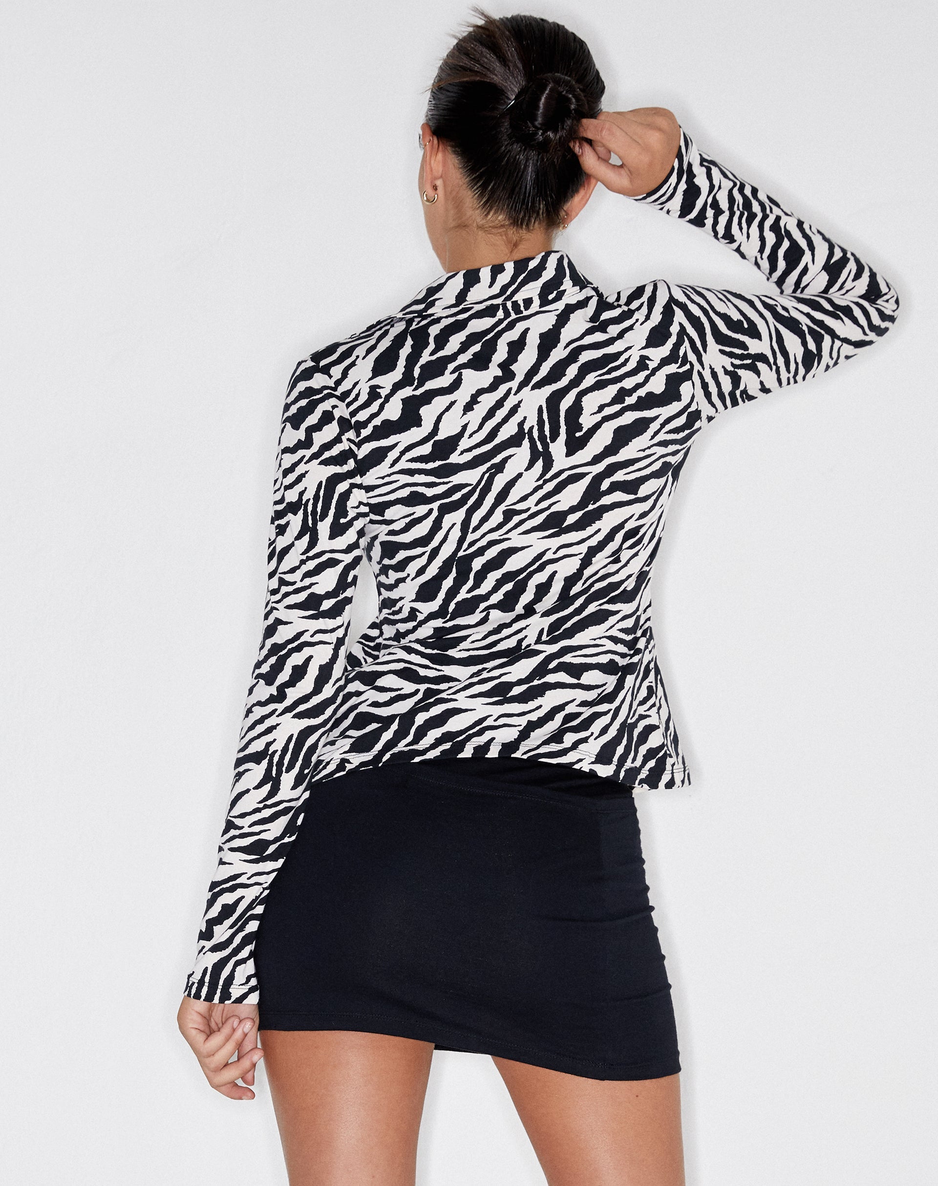 image de Ruix Top dans 90's Zebra