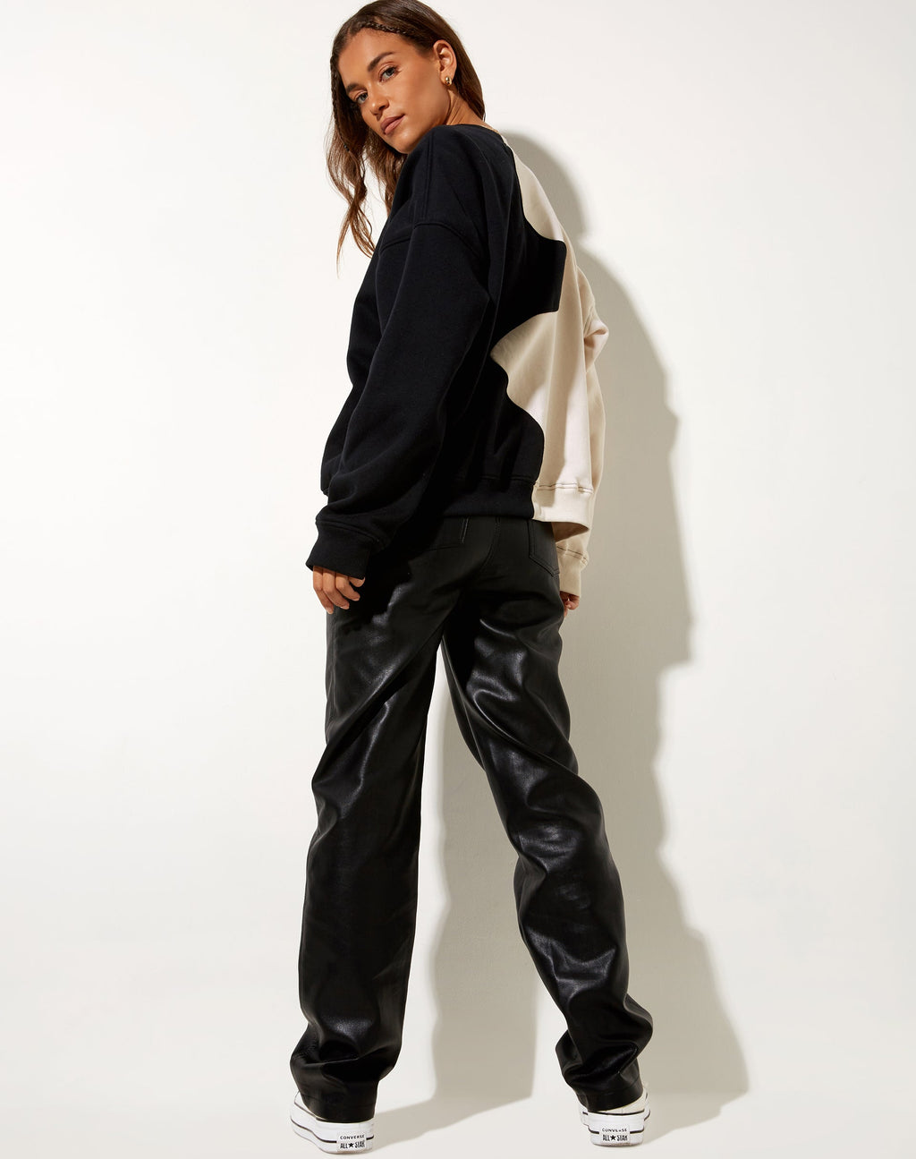 Sweatshirt Ryu en blanc et noir d'hiver
