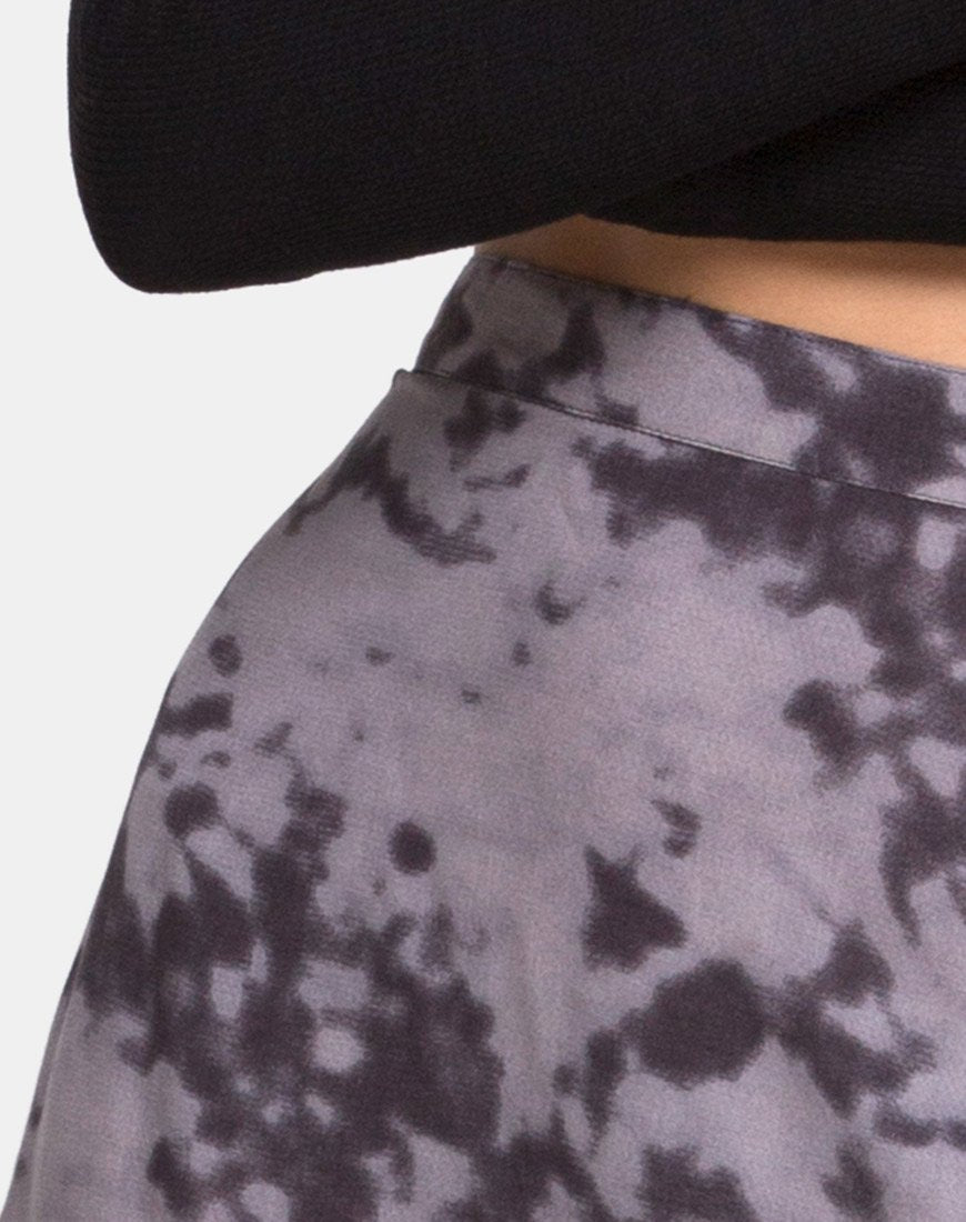 Image de la jupe midi Saika en Bleached Tie Dye Grey