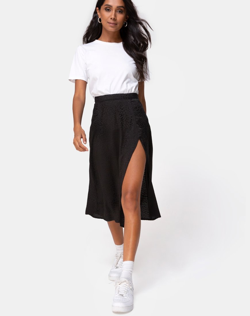 Image de la jupe midi Saika en satin Cheetah Black