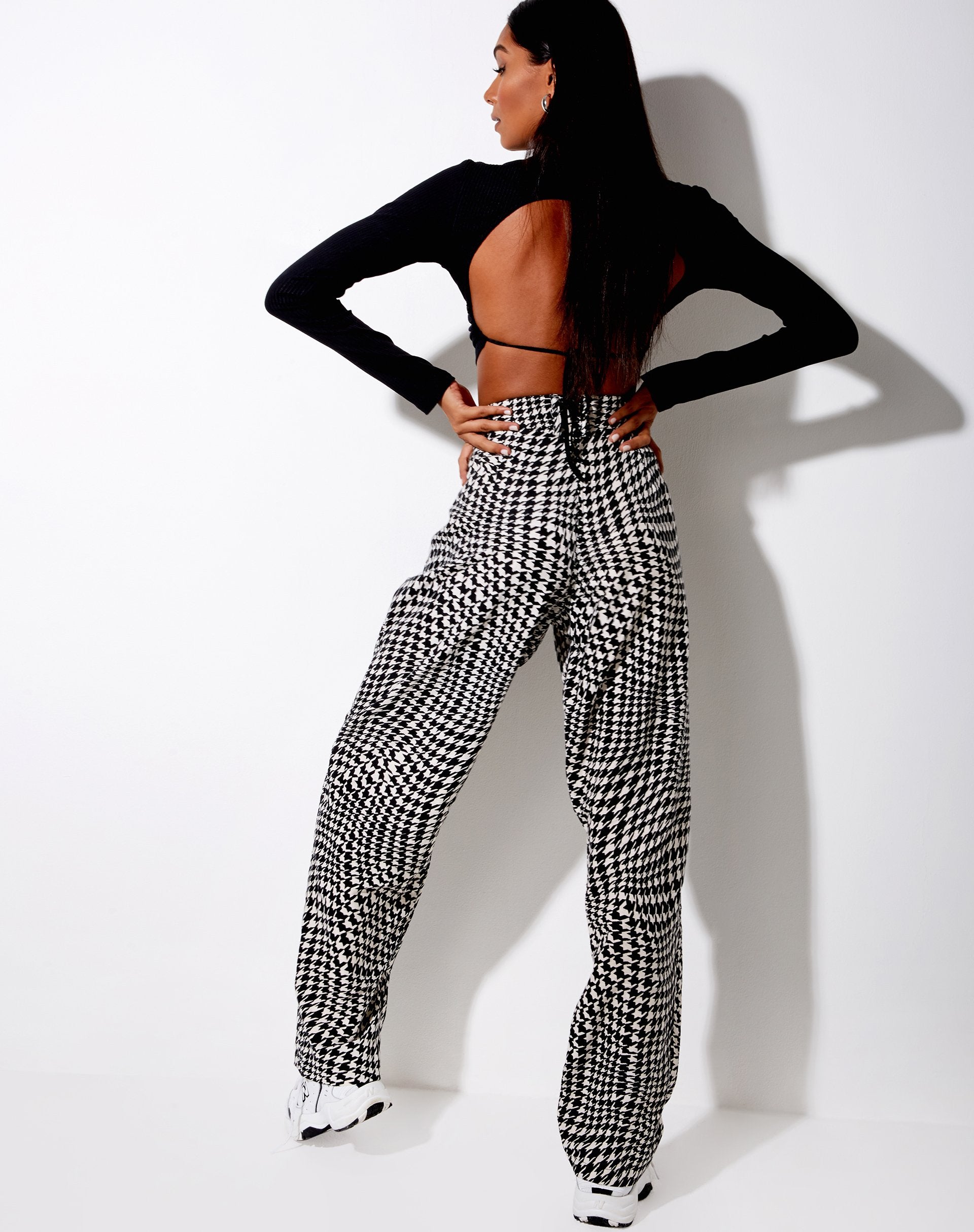Image du pantalon Sakila en dent de chien ondulée