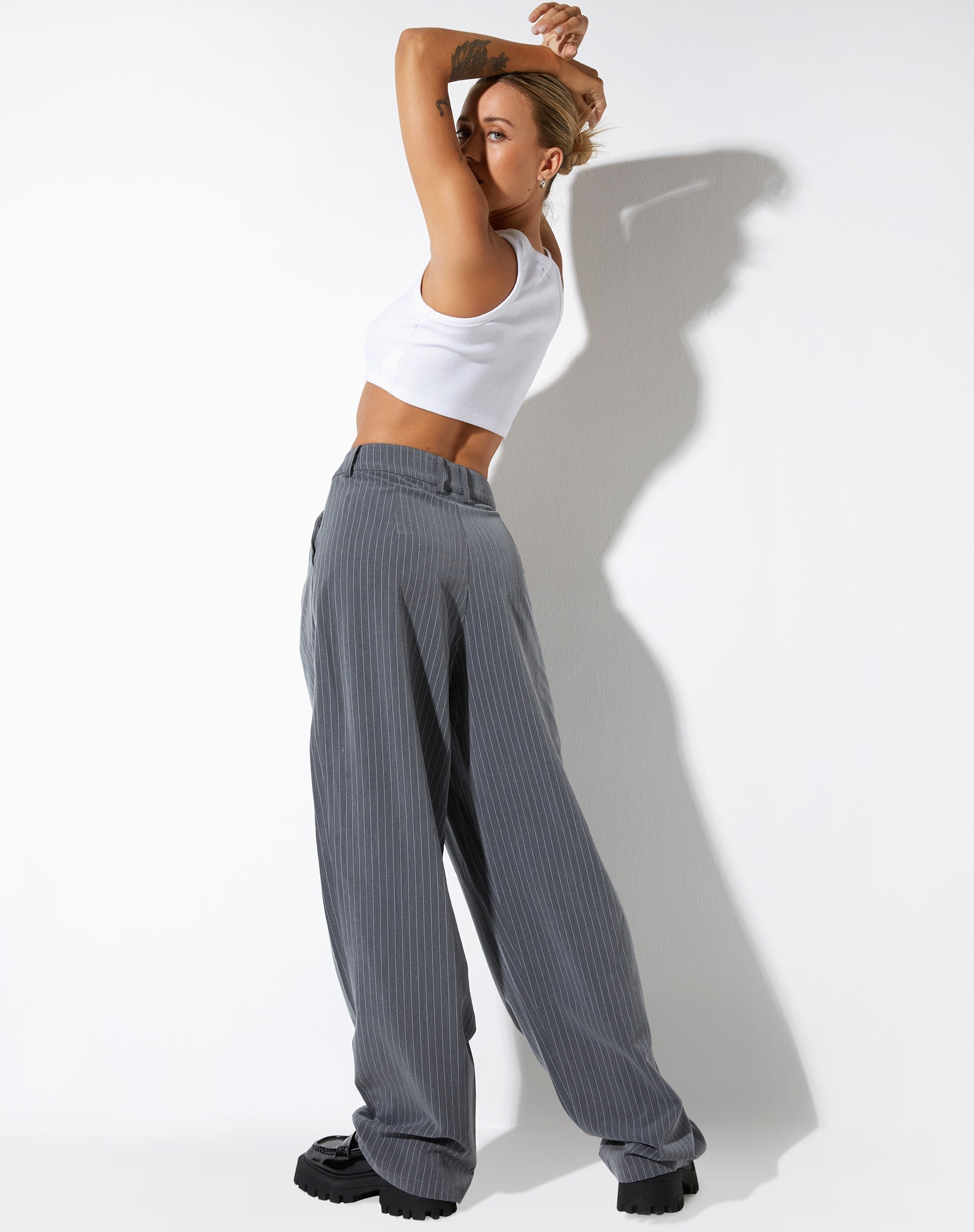 Image de Sakila Tailored Trouser in Pinstripe Grey