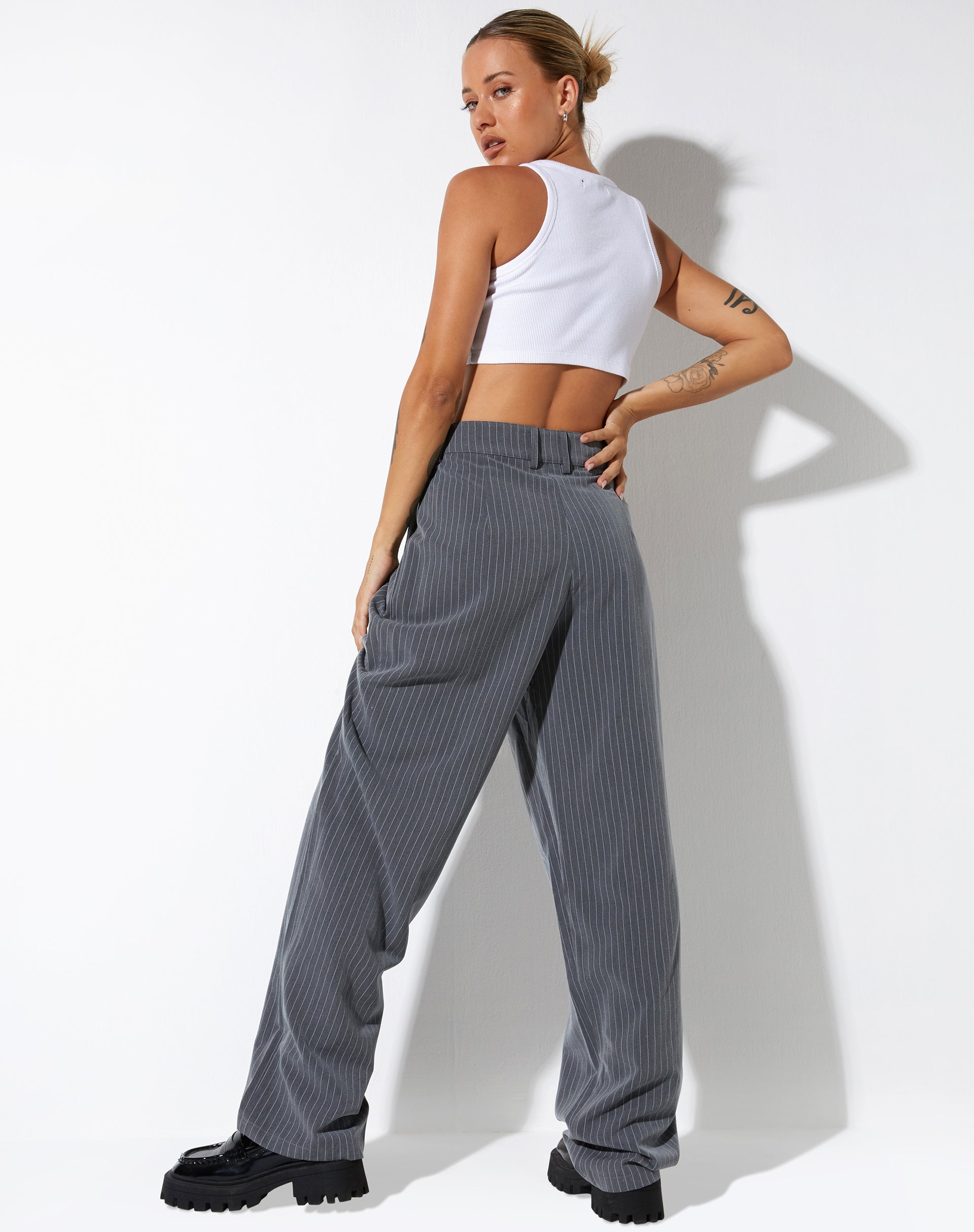 Image de Sakila Tailored Trouser in Pinstripe Grey