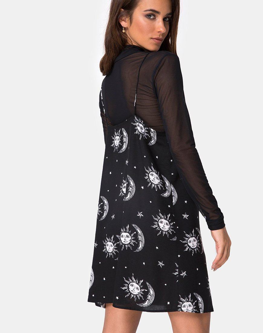 Image de Sanna Slip Dress in Sun Moon Stars BW