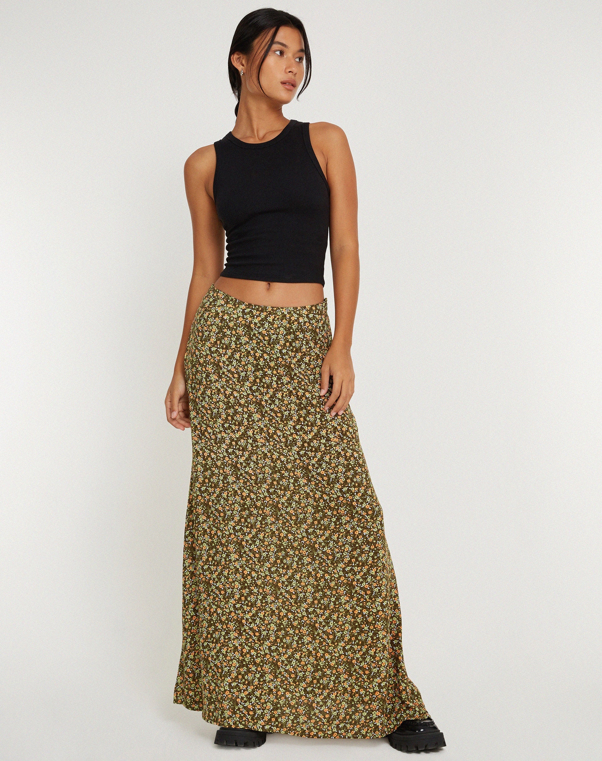 image de Sayan Maxi Skirt in Grungey Floral Khaki