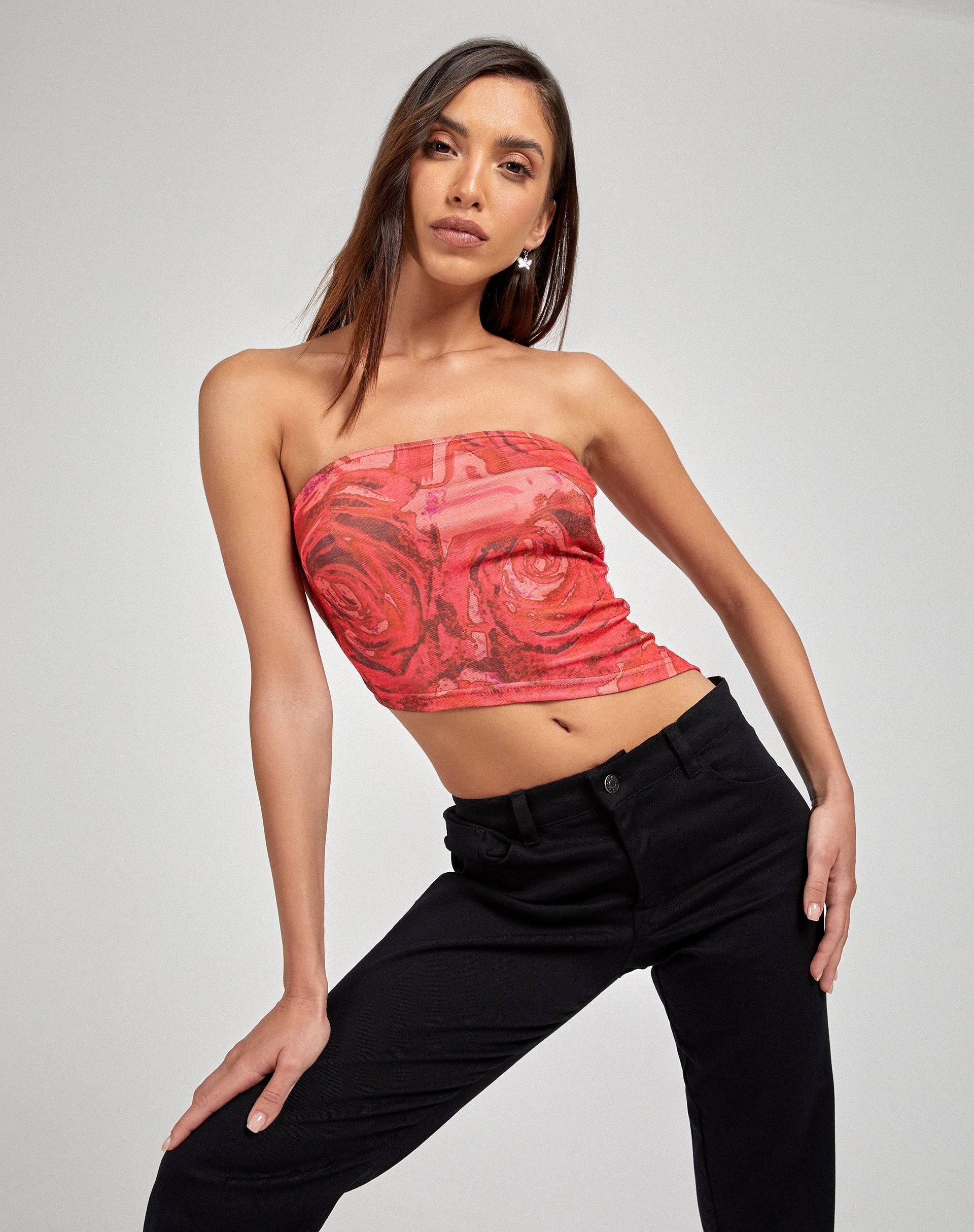 Top bandeau Sayunda, rouge pétale de rose