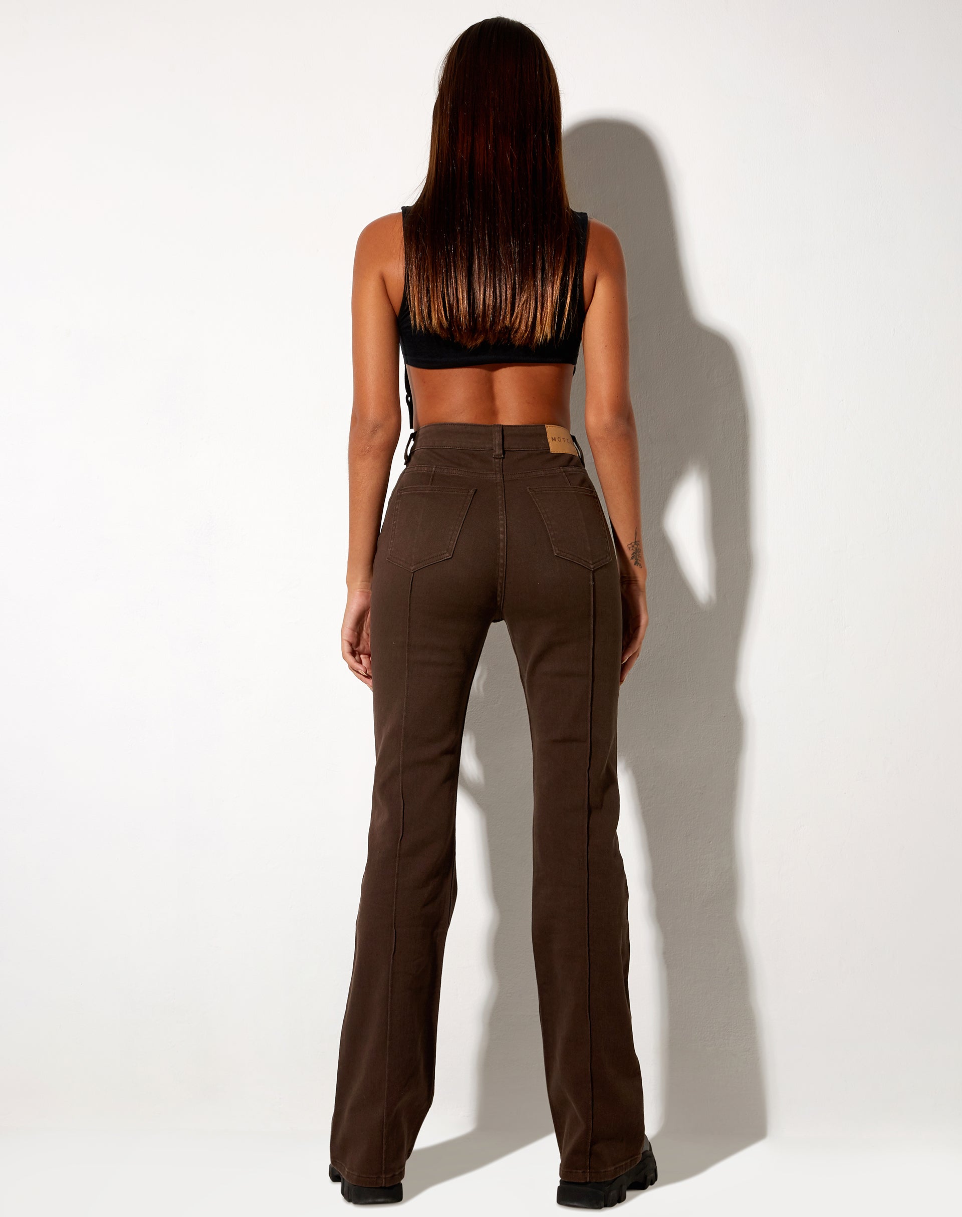 Image de Seam Bootleg Jeans en chocolat amer