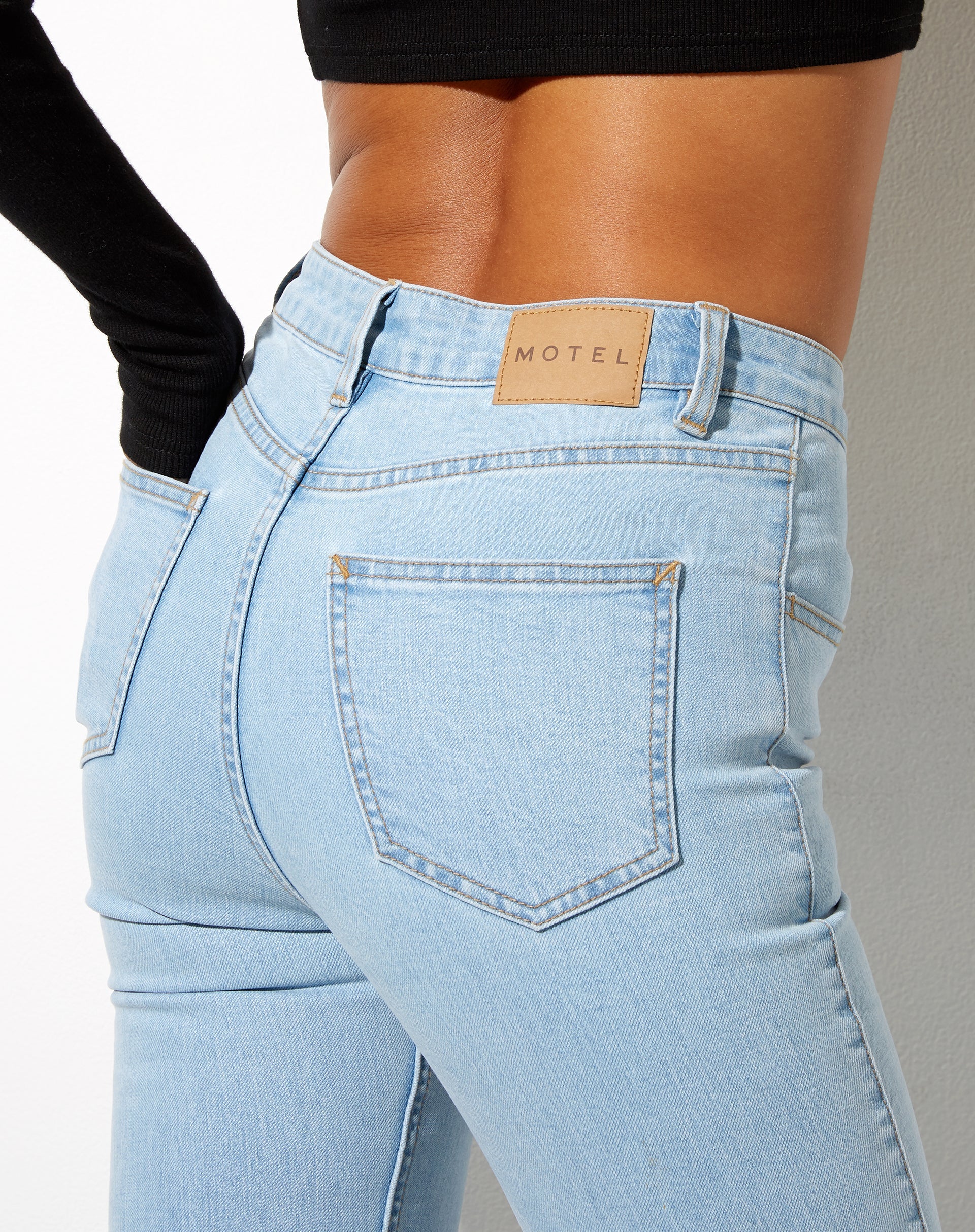 Image de Seam Flare Jeans in Light Wash