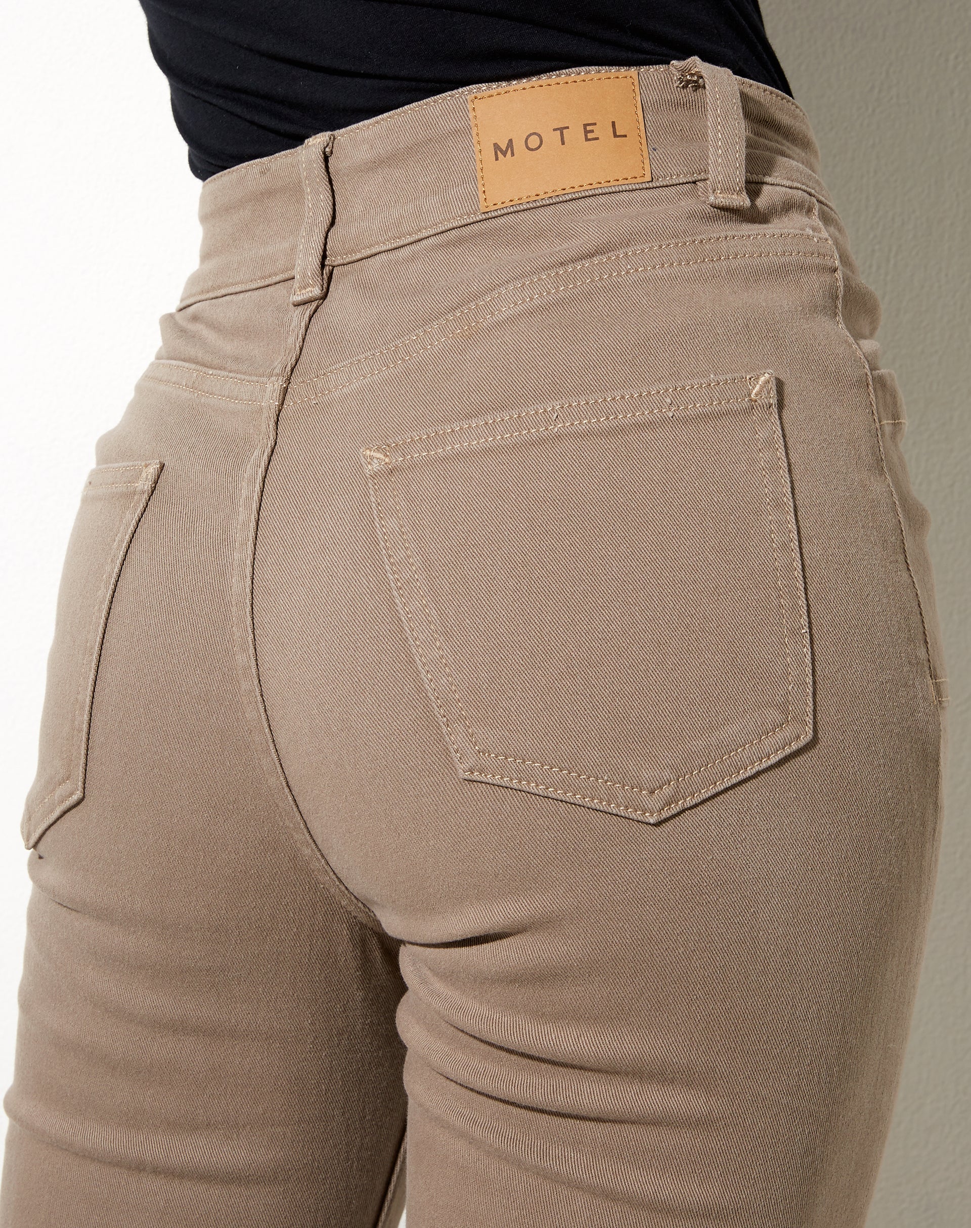 Image de Seam Split Jeans in Burnt Olive