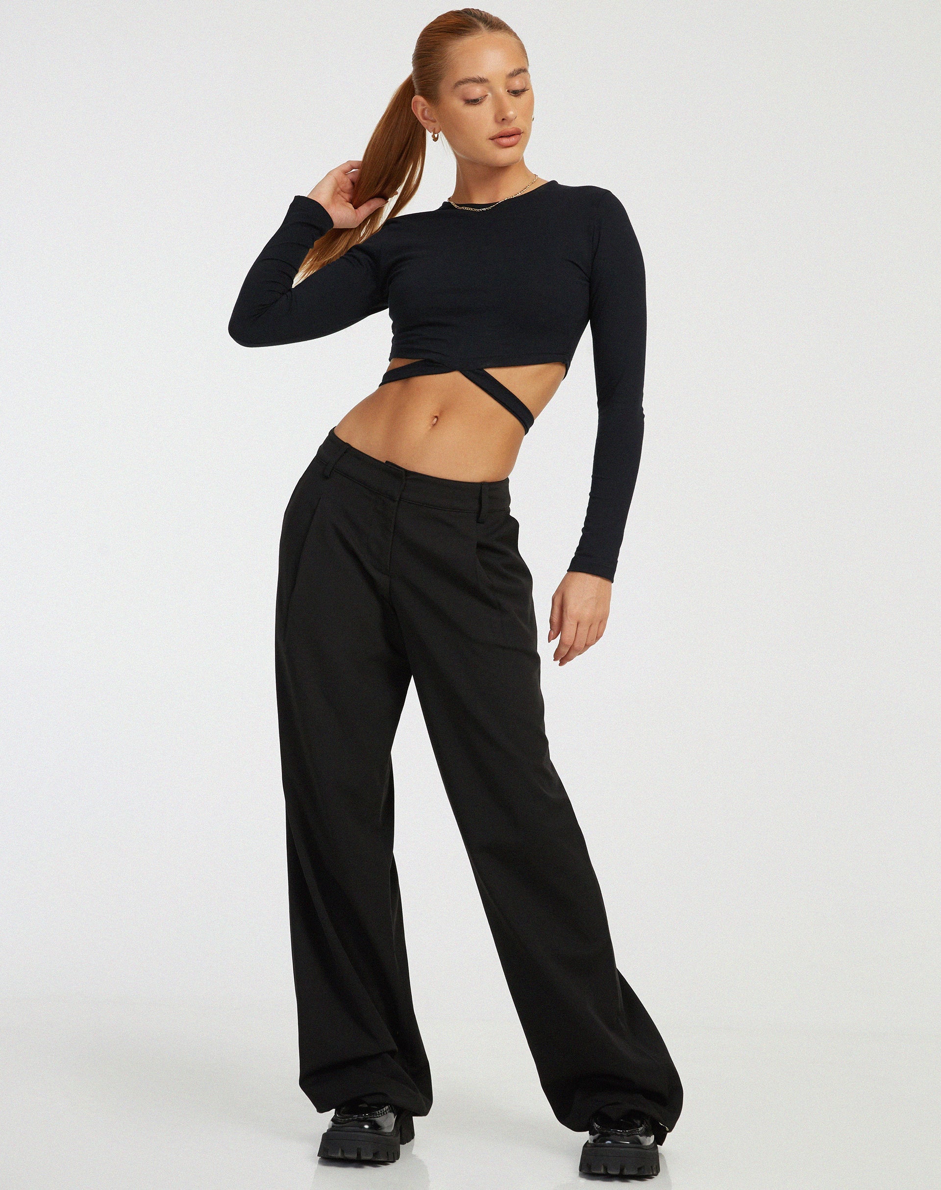 image de Seojun Crop Top in Black