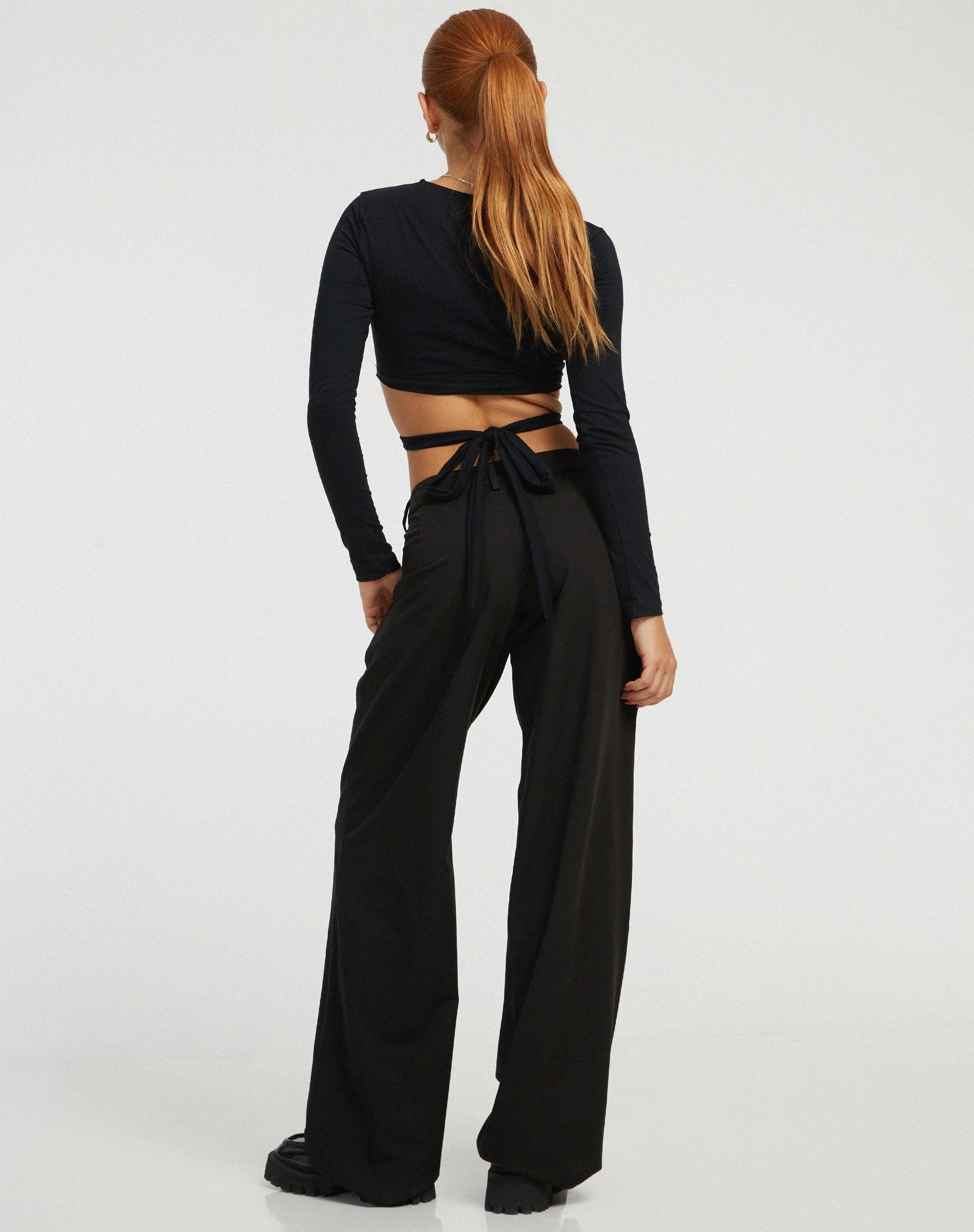 image de Seojun Crop Top in Black