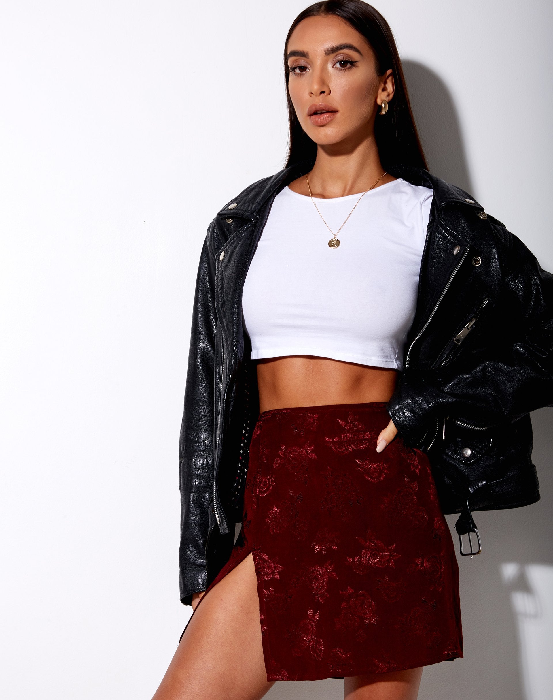 Image de la mini-jupe Shenka en satin rose Mulberry