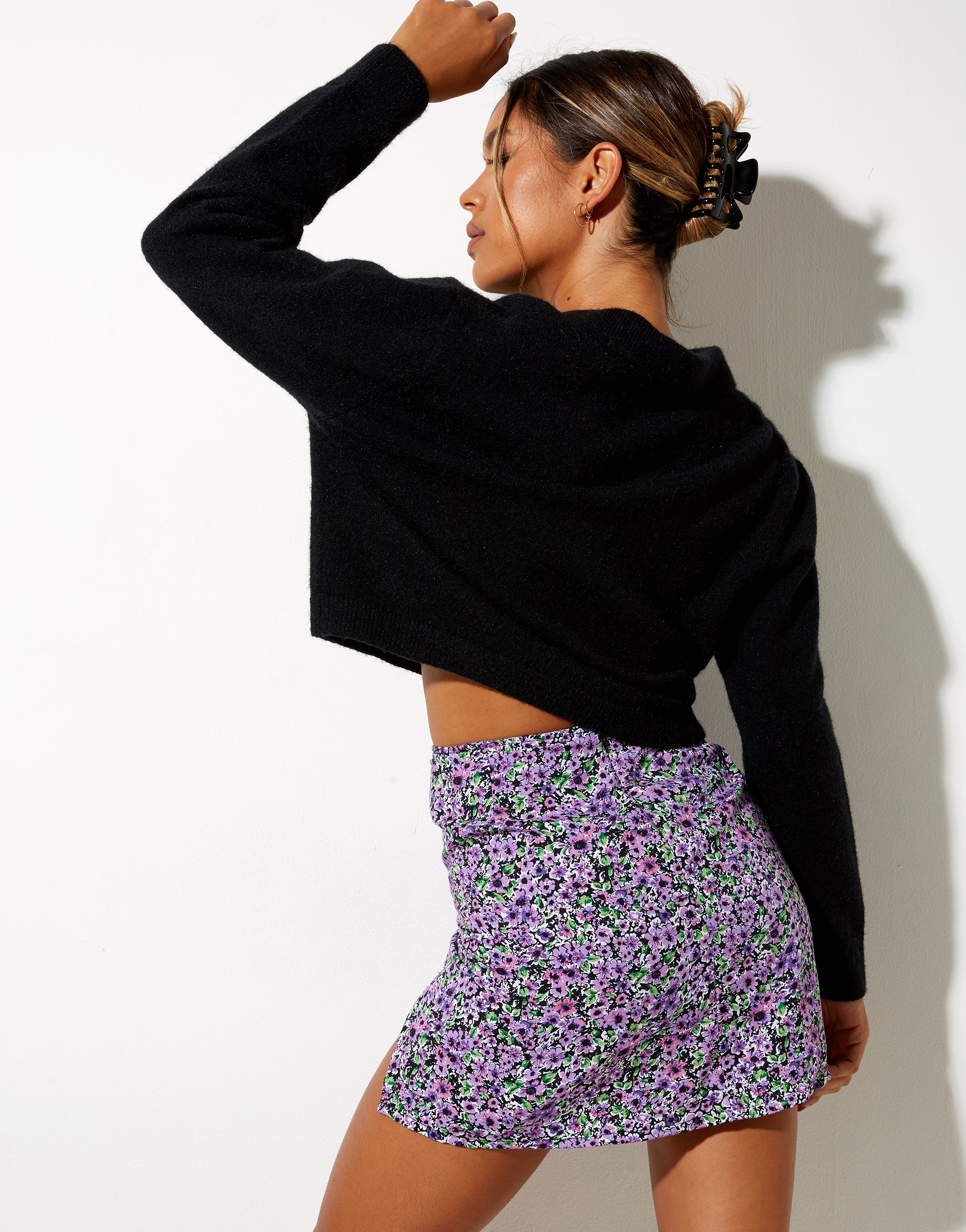 Image de la mini-jupe Sheny en fleurs de lilas