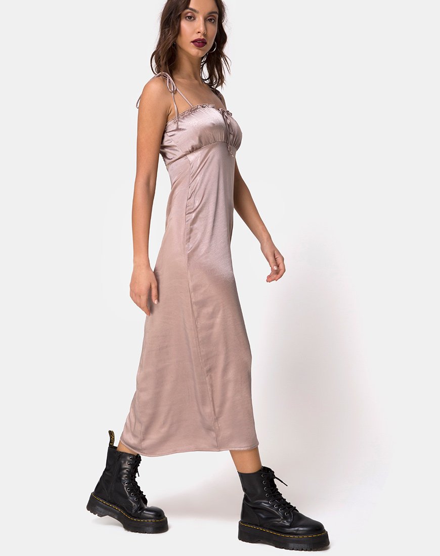 Image de la robe Shilia en satin de vison