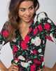 Image de Shon Wrap Top in Polka Rose Black