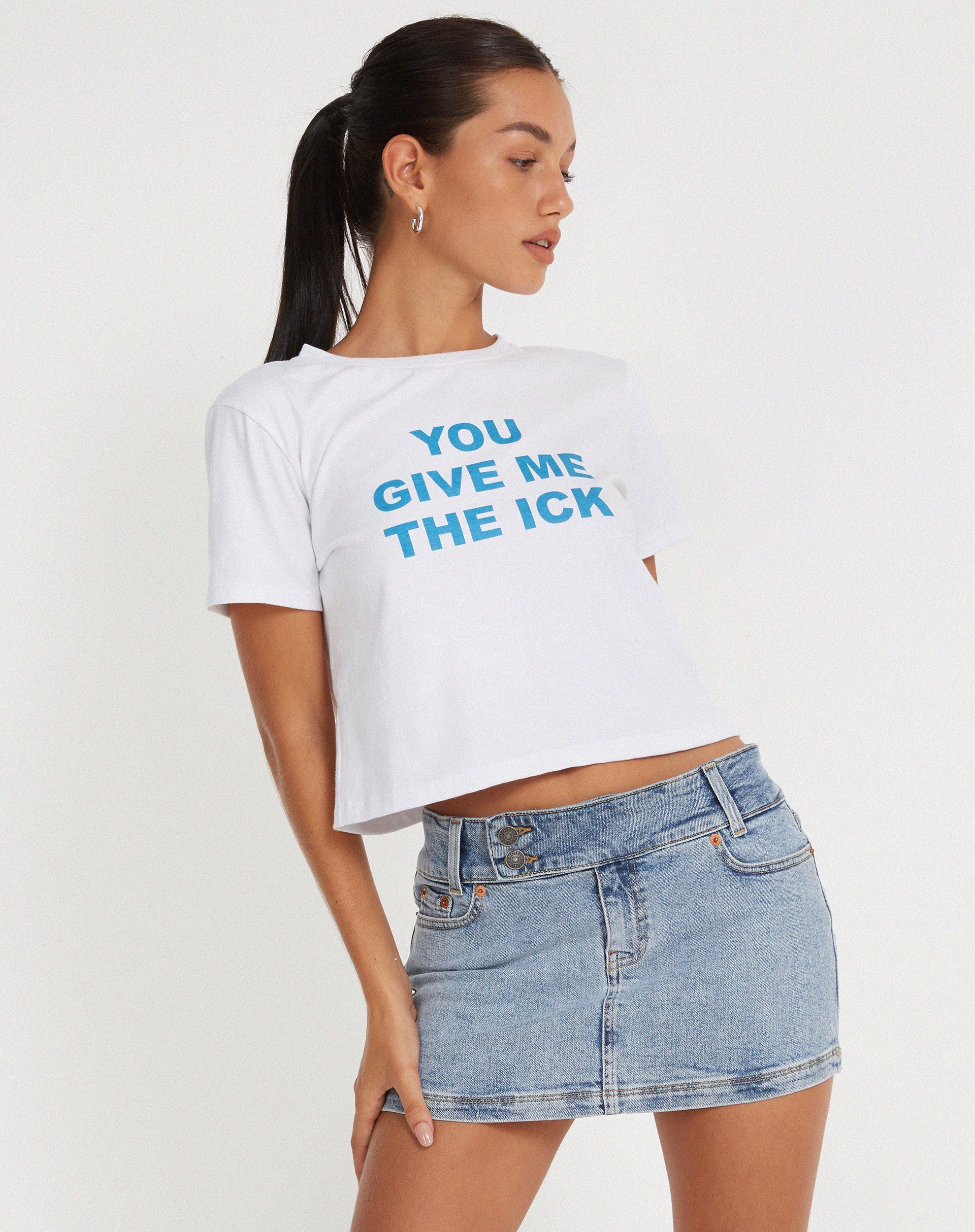 image de Shrunk Tee en blanc You Give Me The Ick
