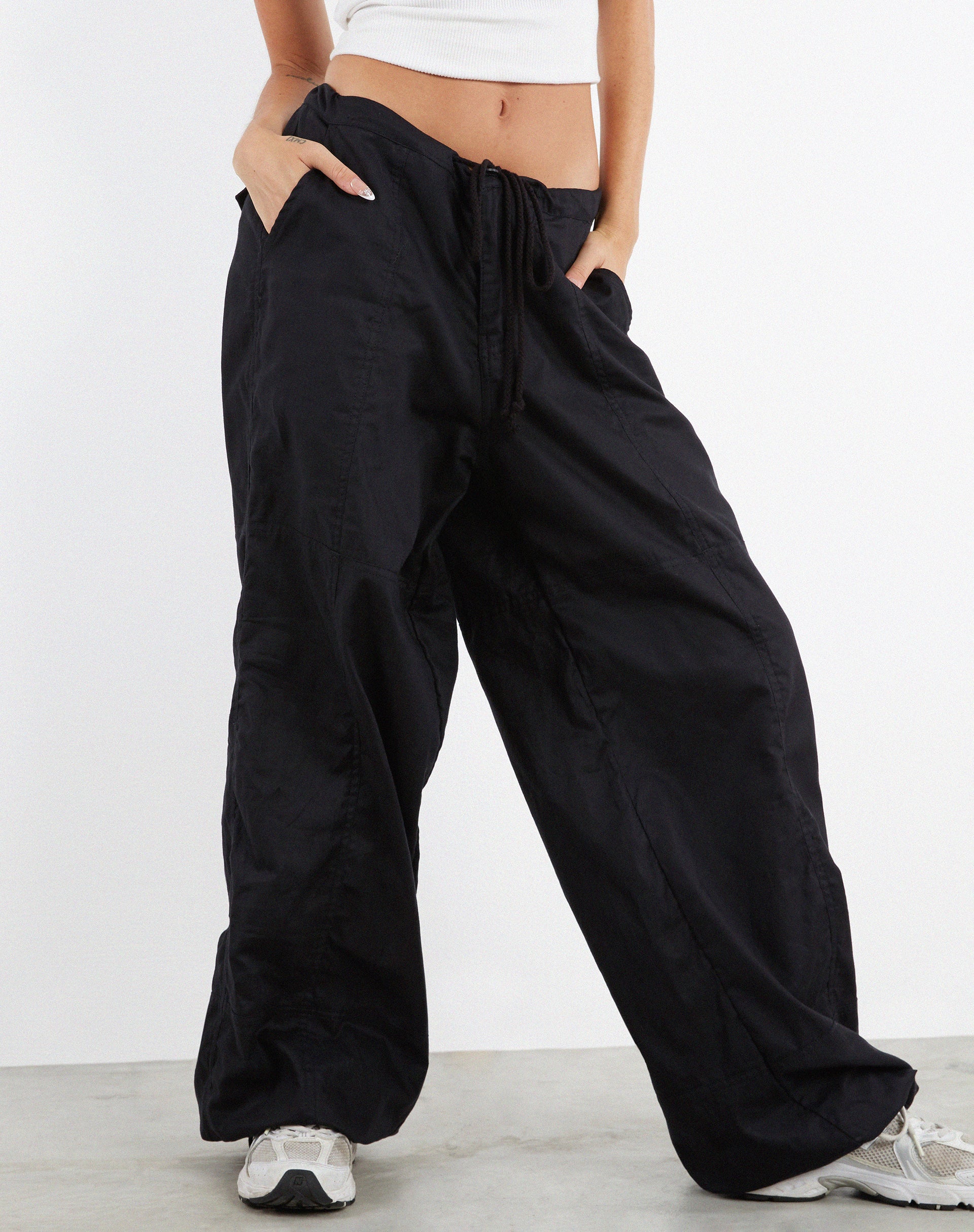 Image de MOTEL X JACQUIE Phil Pantalon à jambes larges en noir