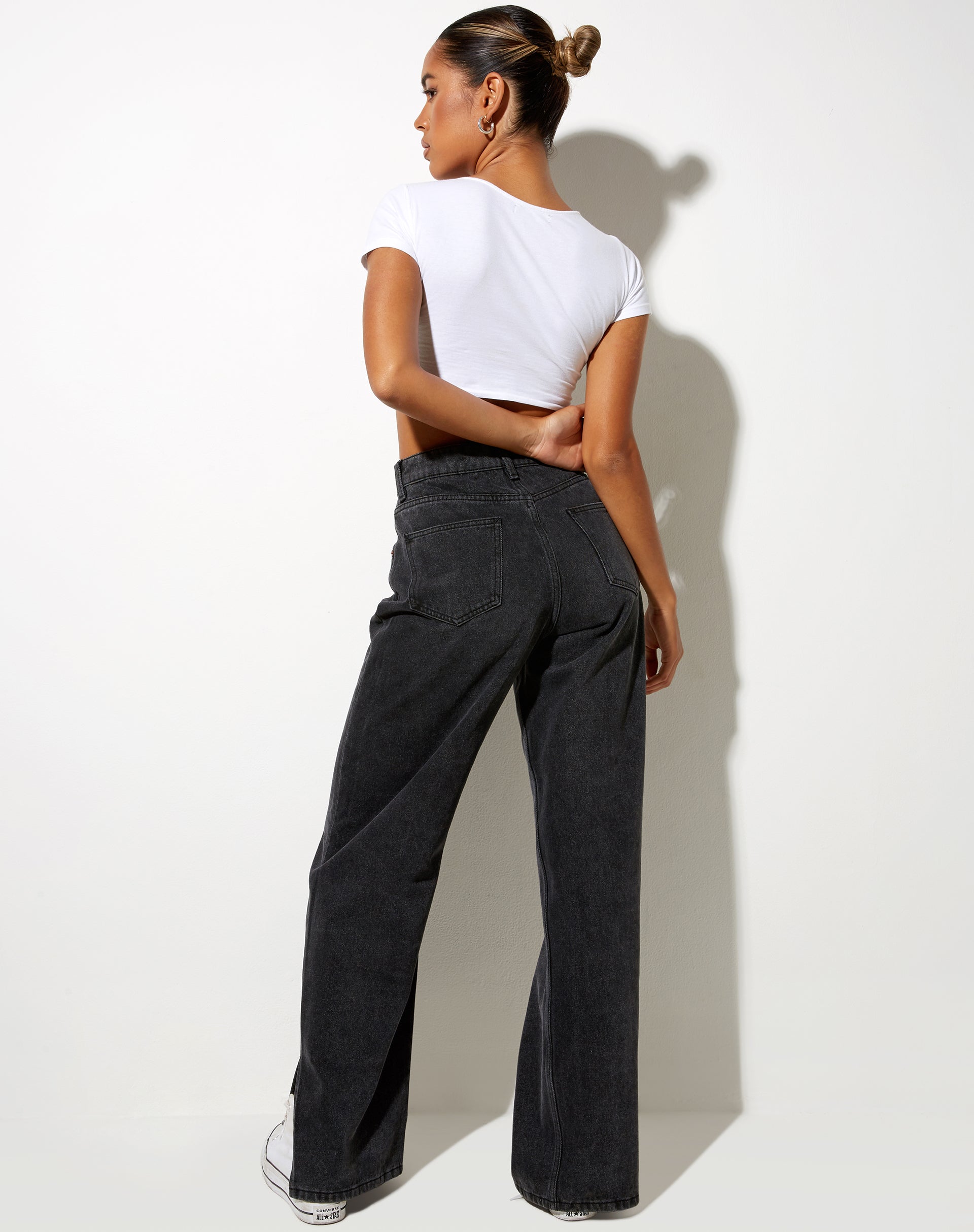 Image de la paire de jeans Split Parallel en noir délavé