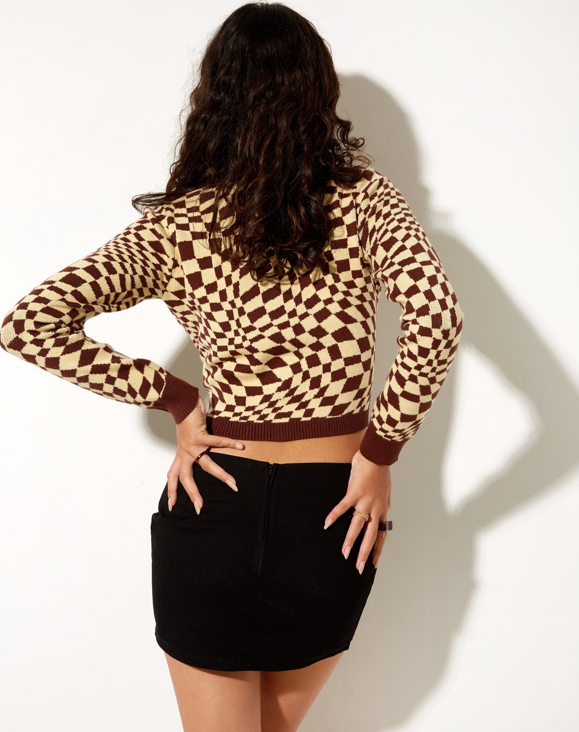 Image de Suho Cardi in Knit Square Flag Coffee Quartz