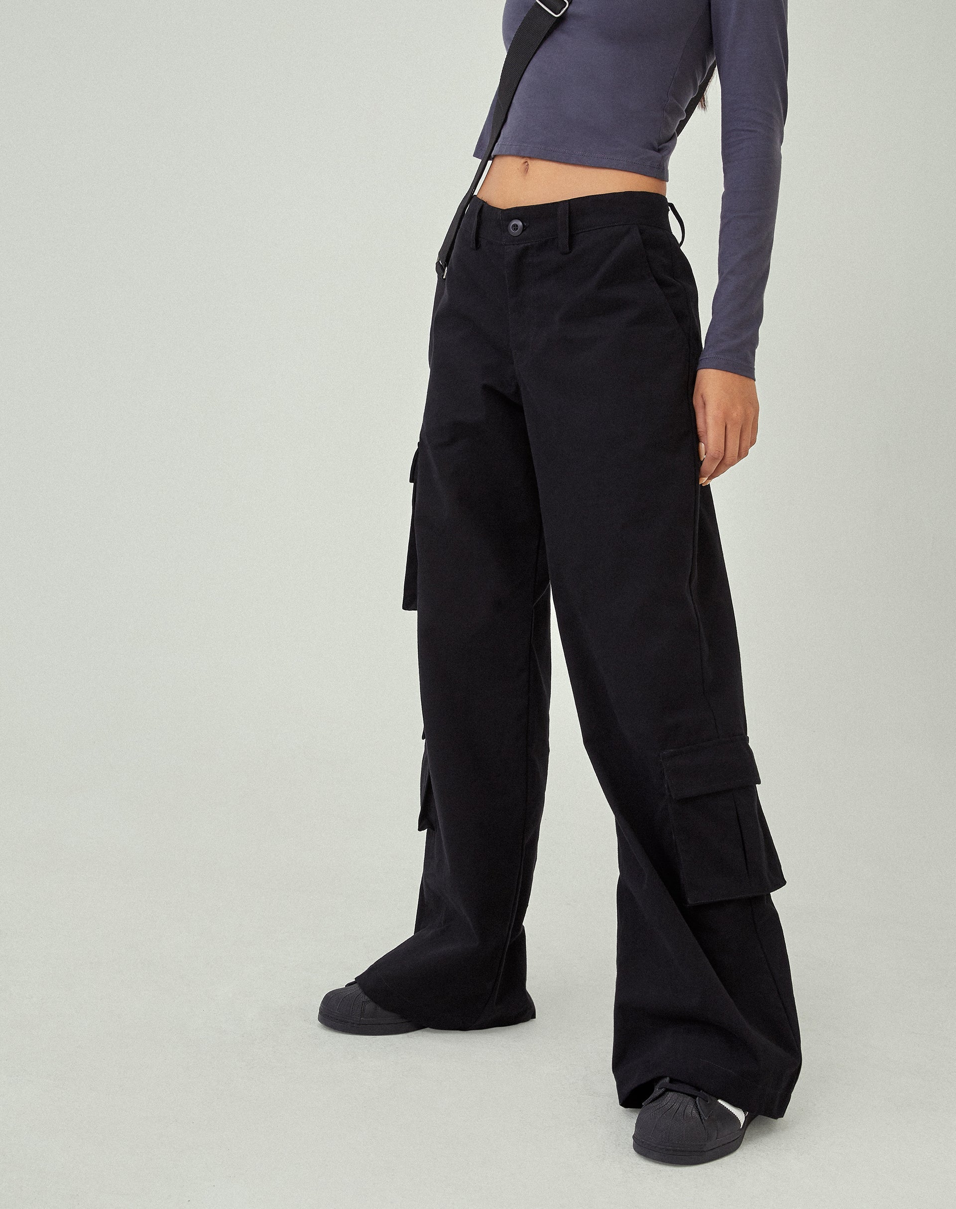 Image de MOTEL X JACQUIE Shan Pantalon à jambes larges en noir
