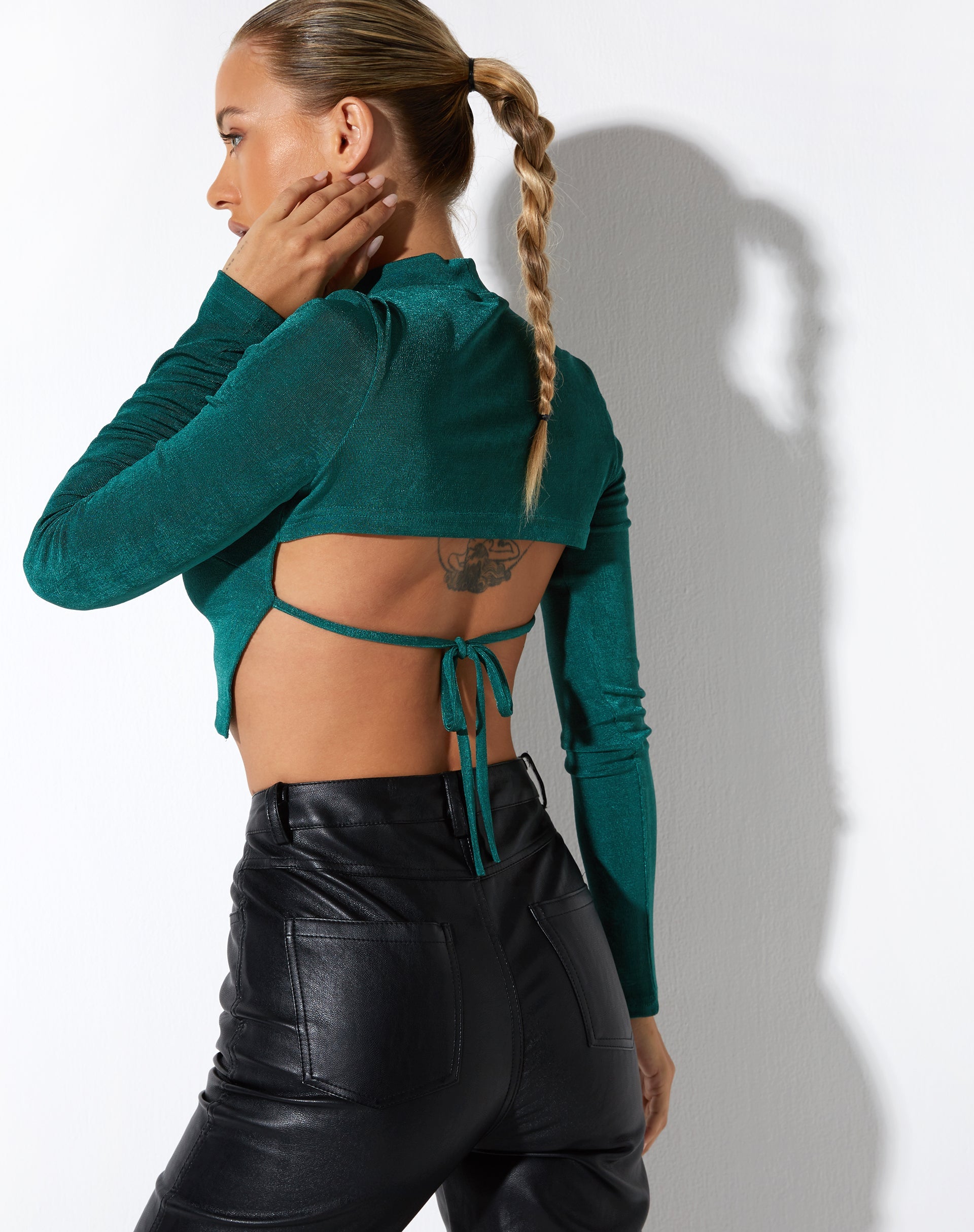 image de Tadita Crop Top in Crepe Forest Green