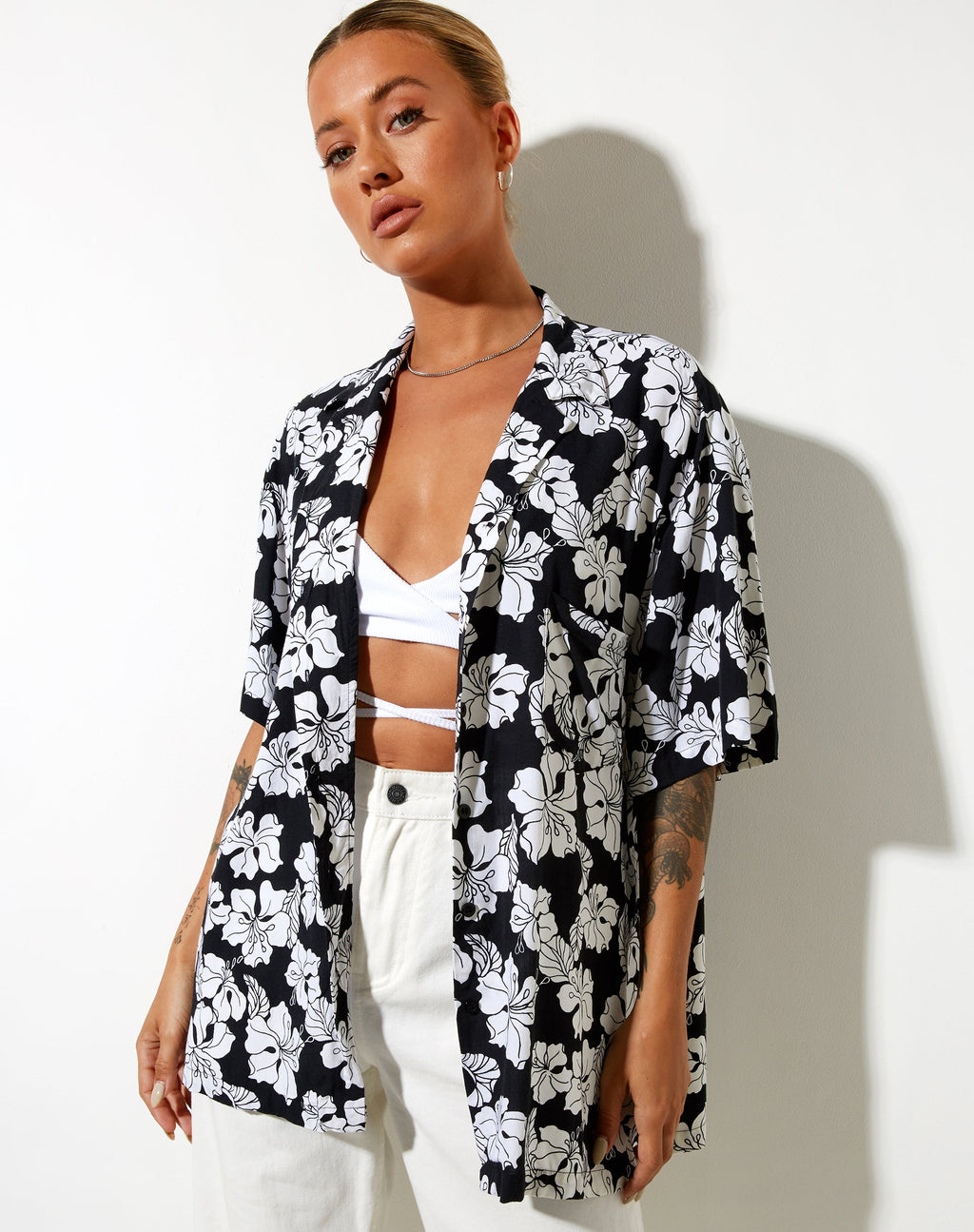 Chemise Taelsa en noir et blanc de vacances