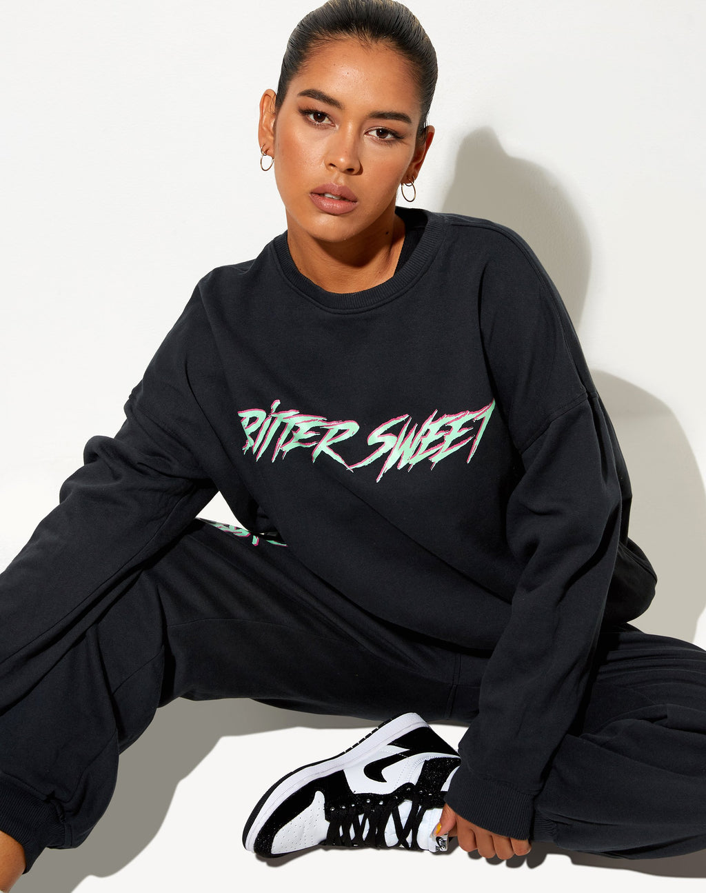 Ted Sweatshirt en Vintage Black Bittersweet
