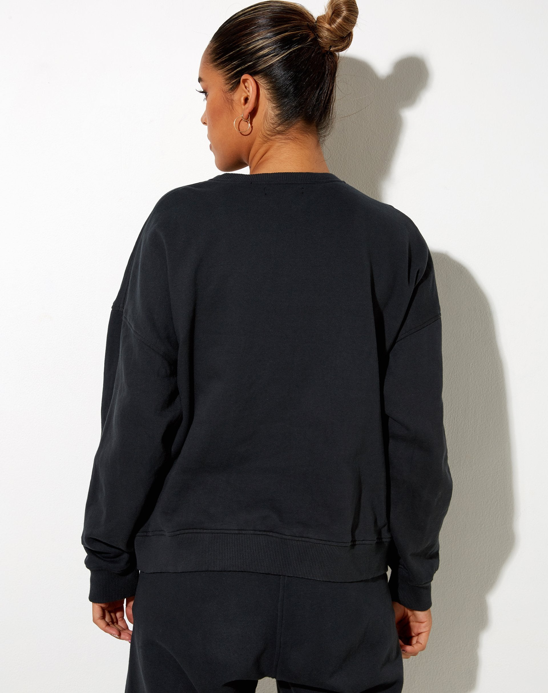 Image de Ted Sweatshirt en noir vintage Bittersweet