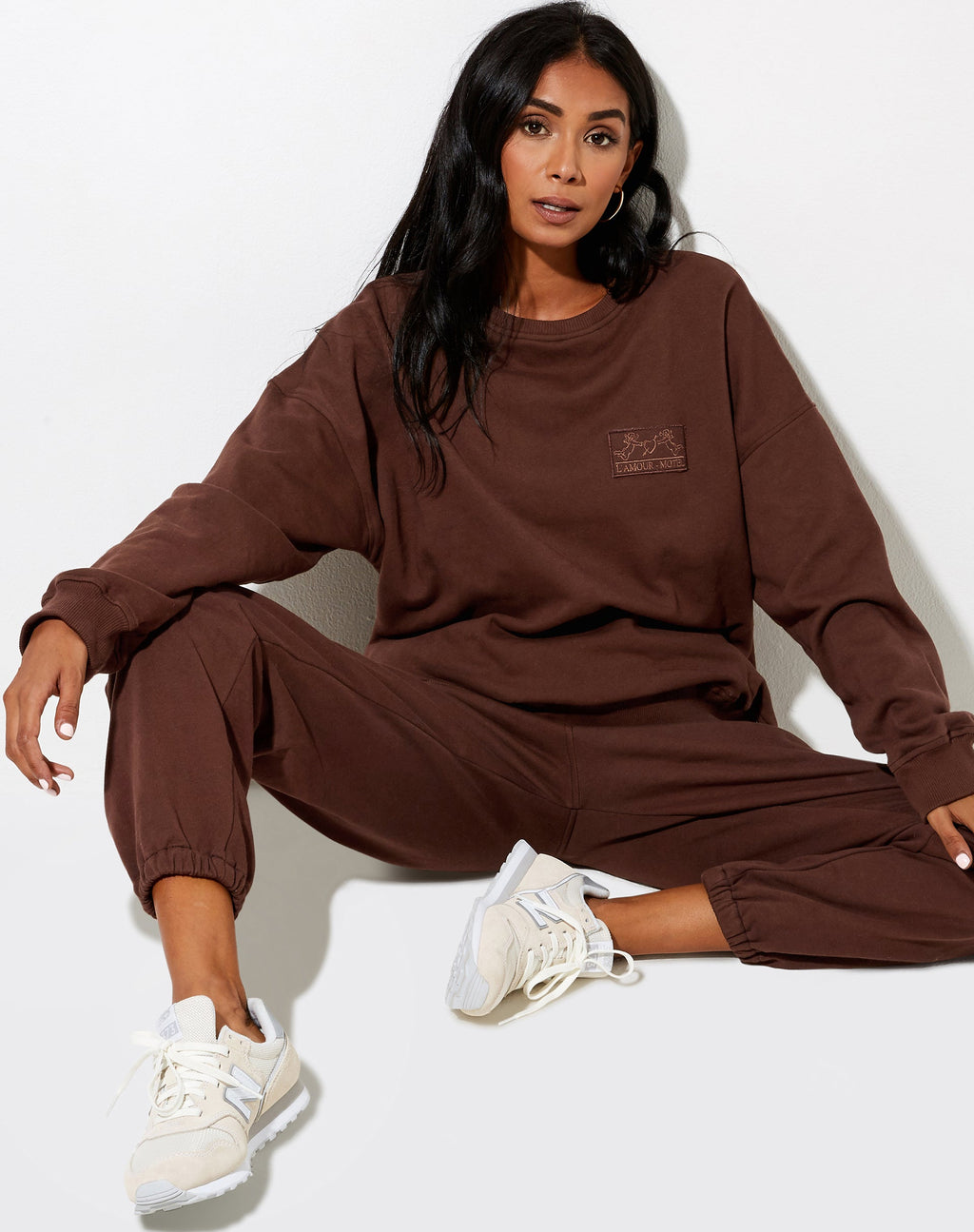 Ted Sweatshirt en acajou foncé L'Amour Cherub Label Embro