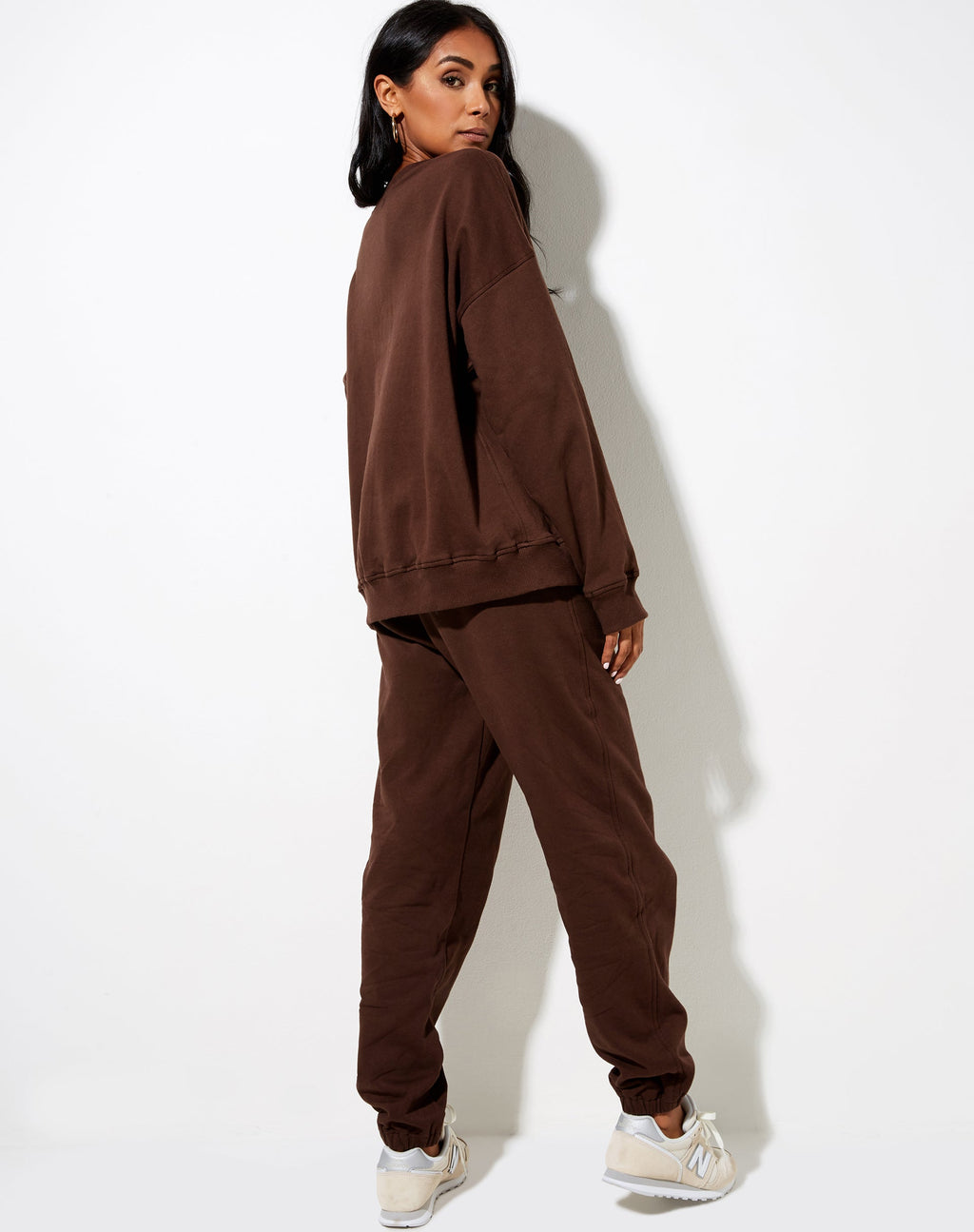 Ted Sweatshirt en acajou foncé L'Amour Cherub Label Embro