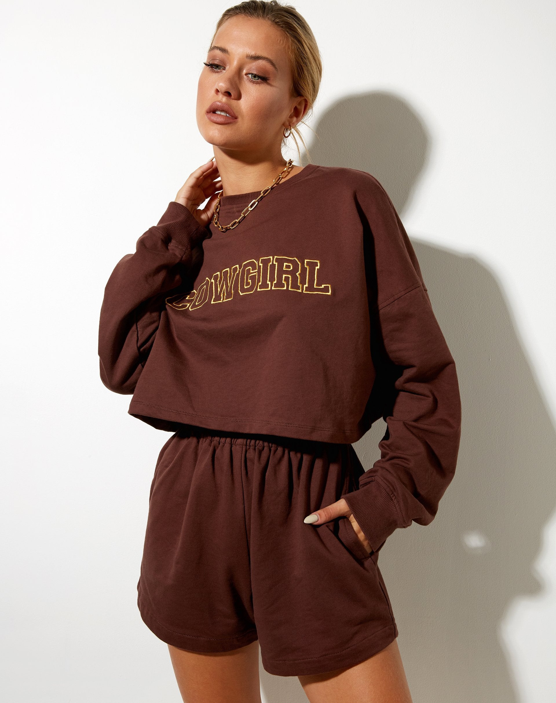 Image de Terry Short in Deep Mahogany Cowgirl Embro